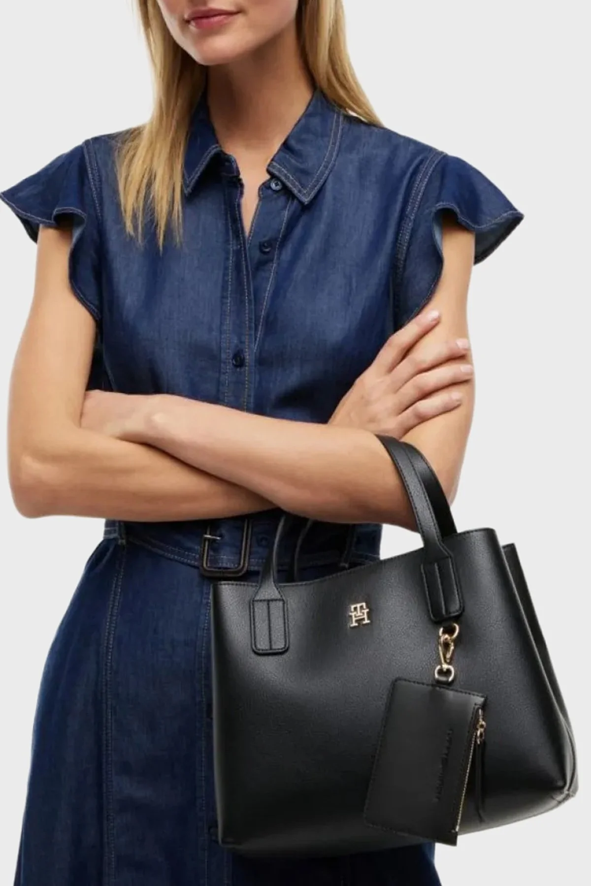 Tommy Hilfiger Logolu Çıkarılabilir Askılı Kadın Çanta AW0AW18722 BDS Siyah - 2