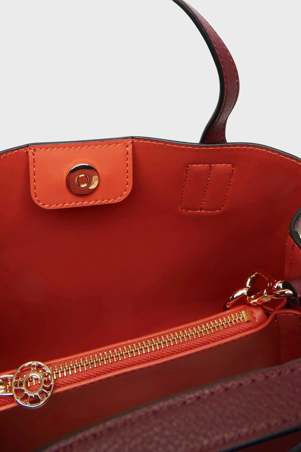 Tommy Hilfiger Logolu Çıkarılabilir Askılı Kadın Çanta AW0AW18722 GNE Bordo - 5