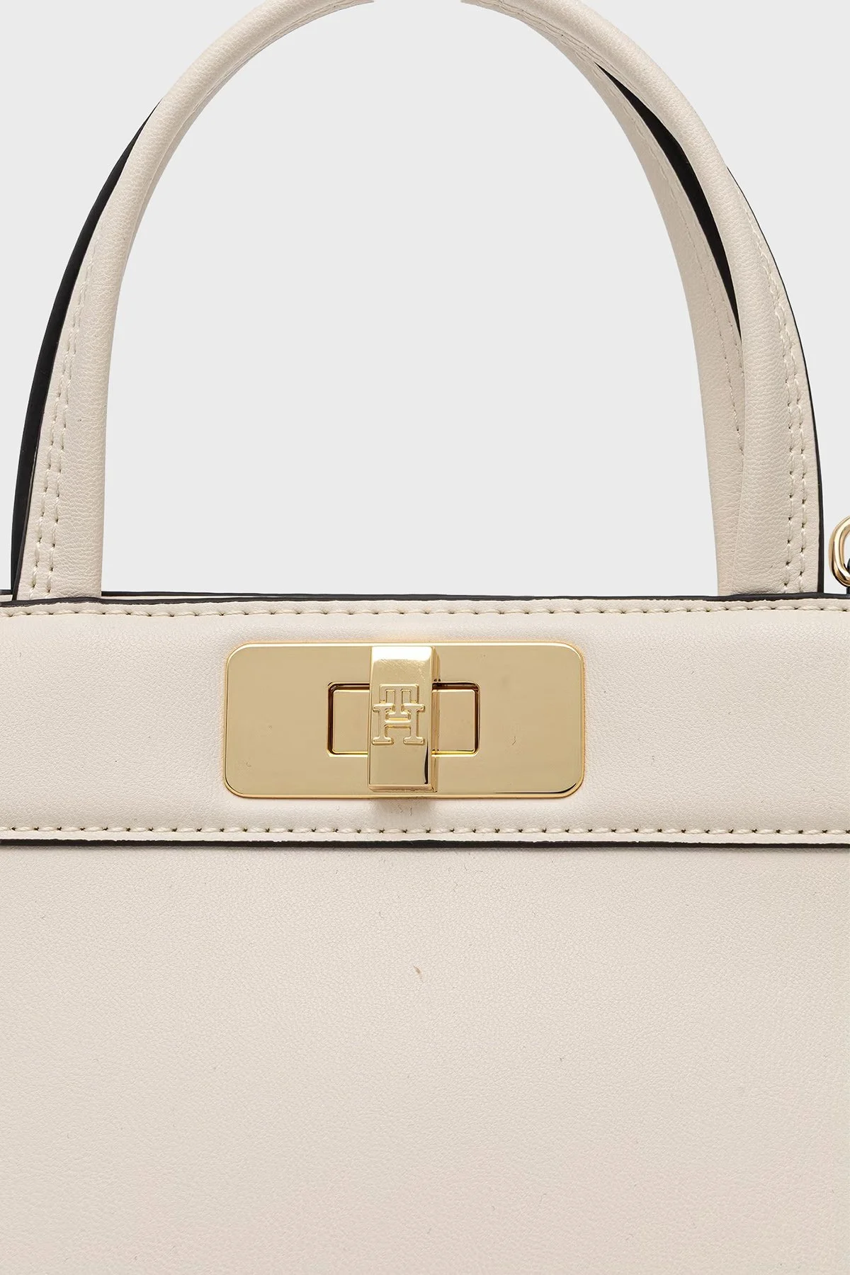Tommy Hilfiger Logolu Çıkarılabilir Askılı Kadın Çanta AW0AW18726 AEO Bej - 6
