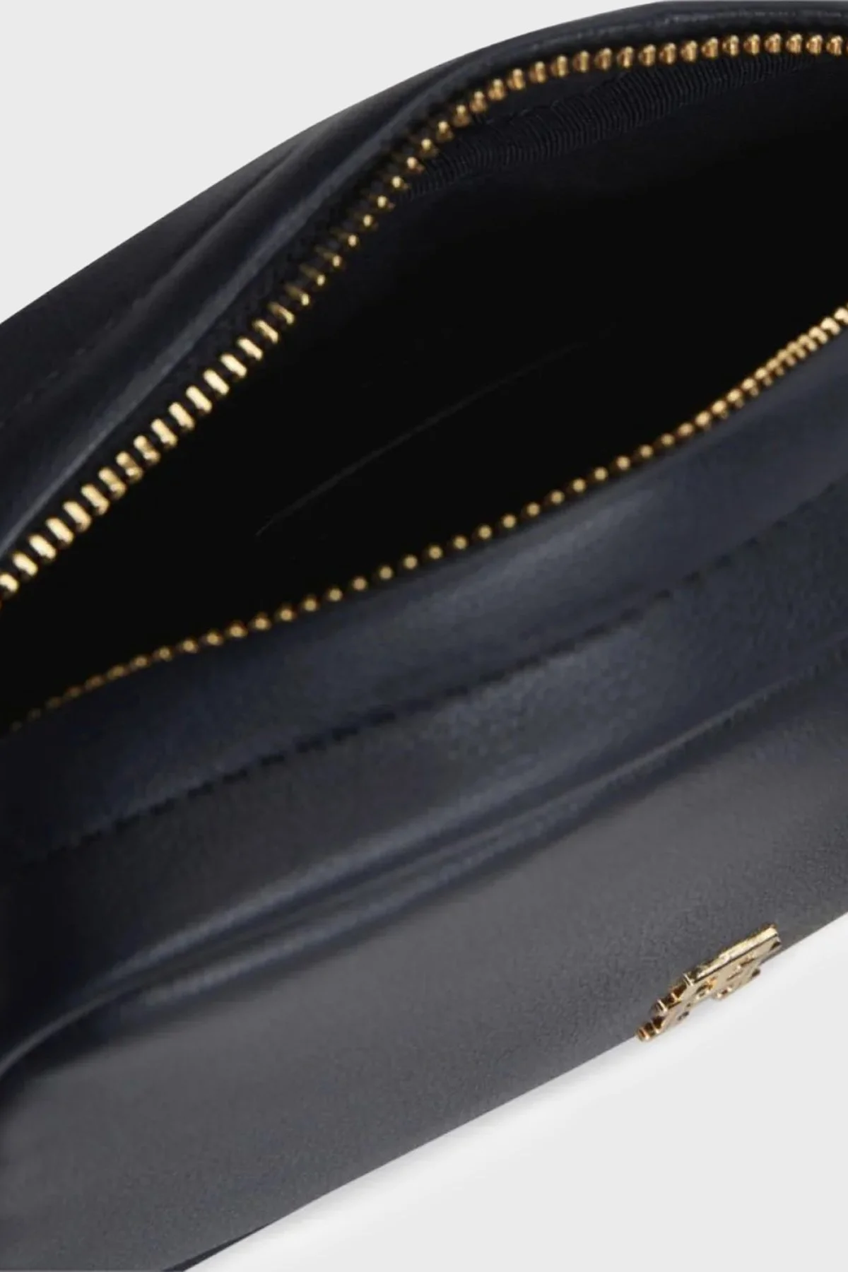 Tommy Hilfiger Logolu Çıkarılabilir Askılı Kadın Çanta AW0AW18741 DW6 Lacivert - 4