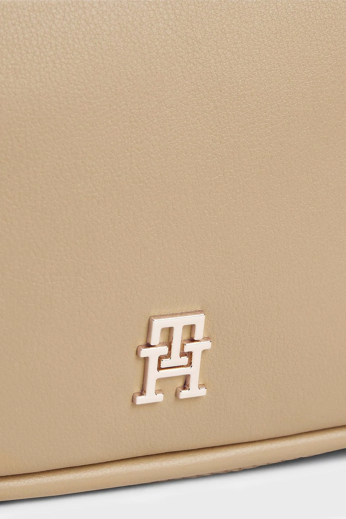 Tommy Hilfiger Logolu Çıkarılabilir Askılı Kadın Çanta AW0AW18741 RBL Koyu bej - 5