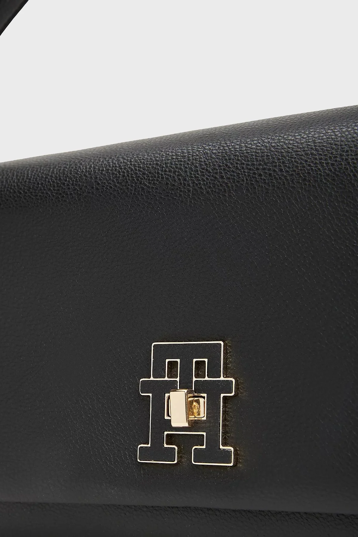 Tommy Hilfiger Logolu Çıkarılabilir Askılı Küçük Bayan Çanta AW0AW17465 BDS SİYAH - 5