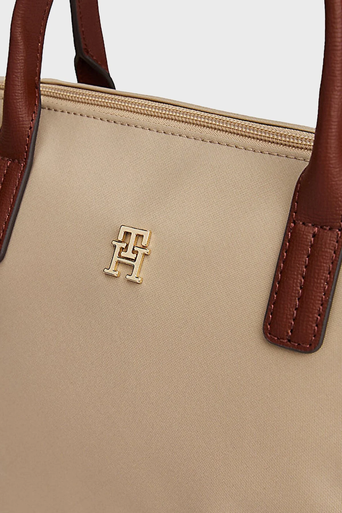 Tommy Hilfiger Logolu Çıkarılabilir Askılı Tote Bayan Çanta AW0AW17709 RBT KUM - 5