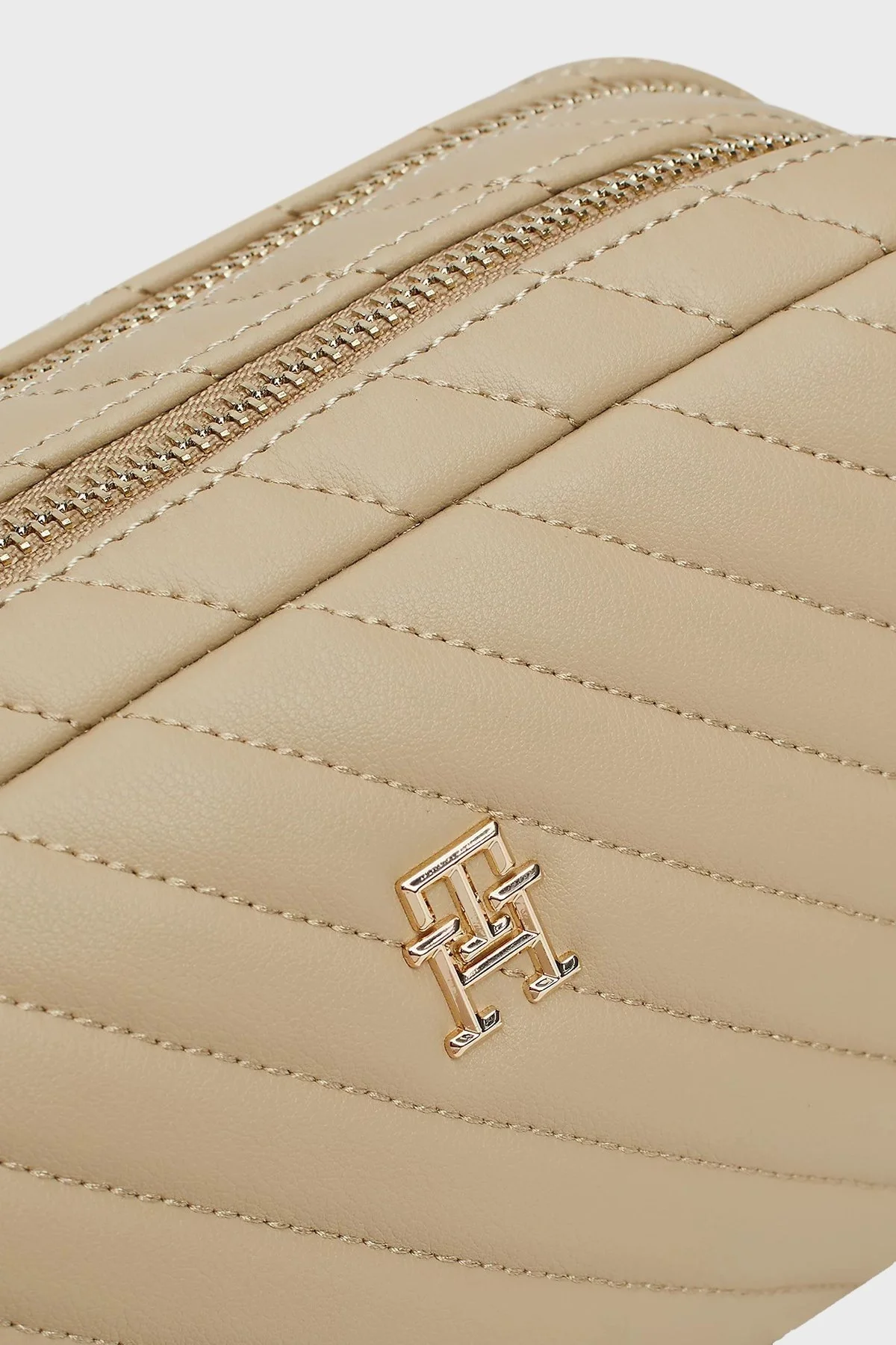 Tommy Hilfiger Logolu Çıkarılabilir Ayarlanabilir Omuz Askılı Bayan Çanta AW0AW17011 AEG BEJ - 3