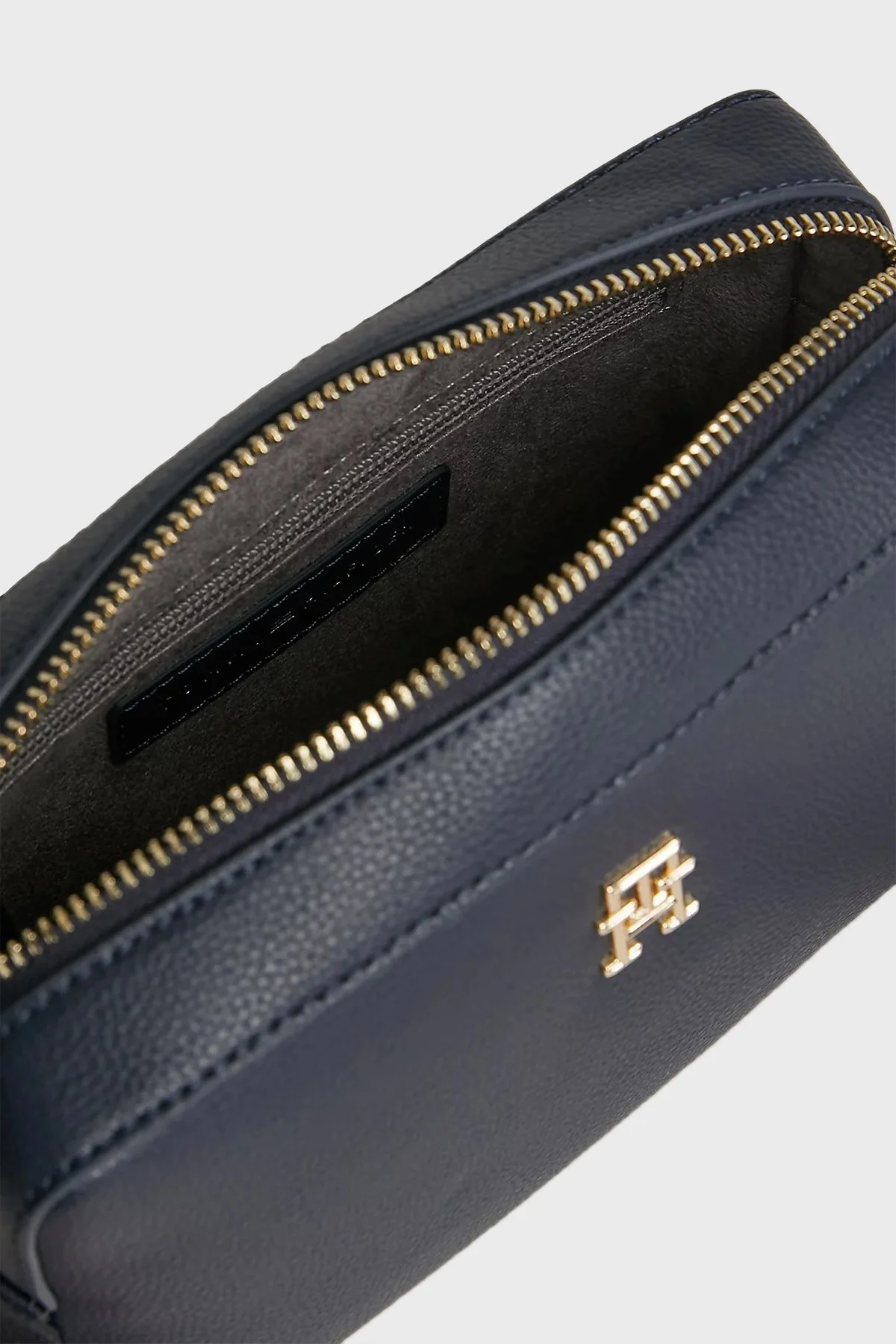 Tommy Hilfiger Logolu Çıkarılabilir Omuz Askılı Fermuarlı Bayan Çanta AW0AW15707 DW6 LACİVERT - 3