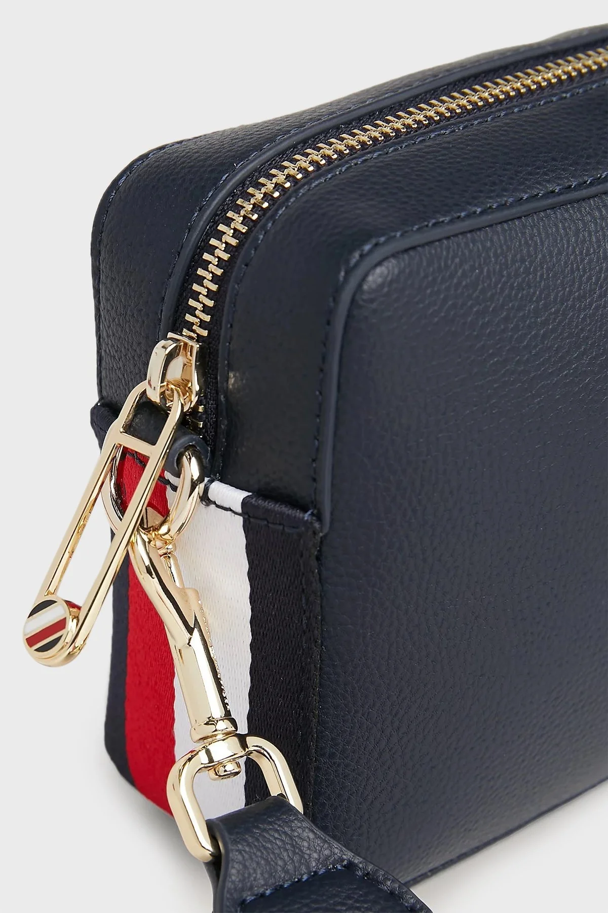 Tommy Hilfiger Logolu Çıkarılabilir Omuz Askılı Fermuarlı Bayan Çanta AW0AW15707 DW6 LACİVERT - 4