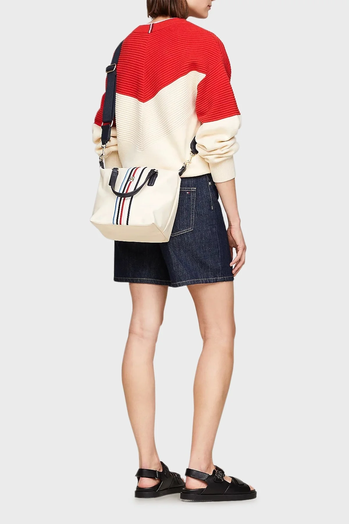 Tommy Hilfiger Logolu Çıkarılabilir Omuz Askılı Tote Bayan Çanta AW0AW15986 AEF BEJ - 2