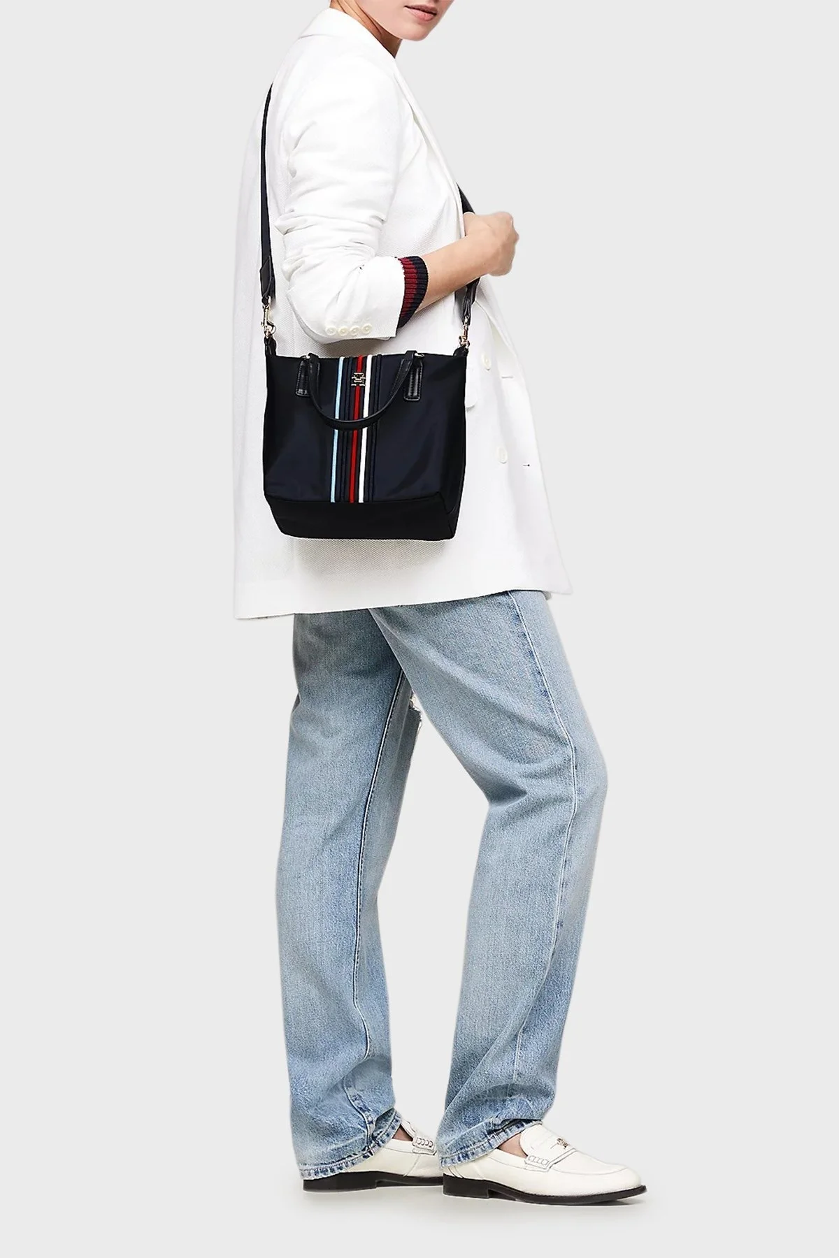 Tommy Hilfiger Logolu Çıkarılabilir Omuz Askılı Tote Bayan Çanta AW0AW15986 DW6 LACİVERT - 5