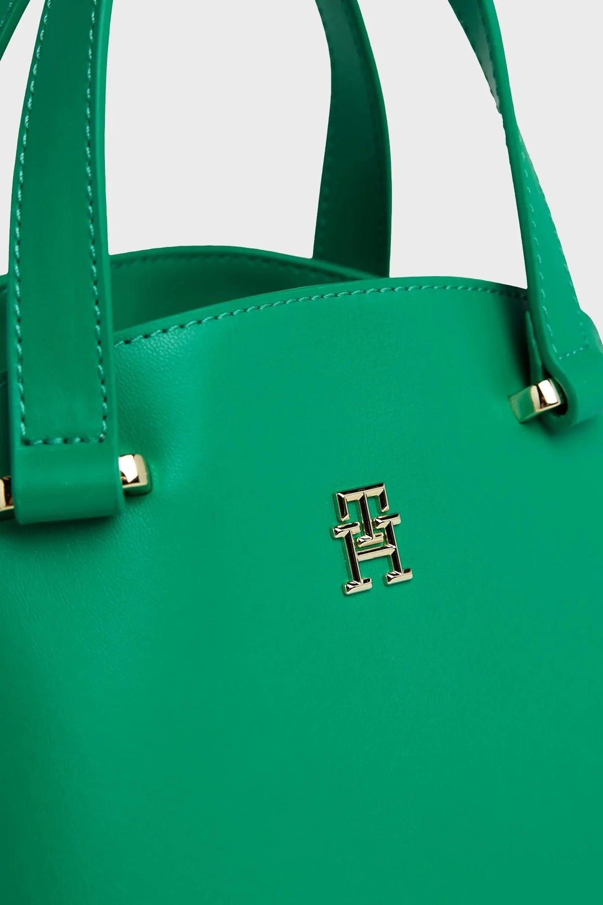 Tommy Hilfiger Logolu Çıkarılabilir Uzatma Askılı Bayan Çanta AW0AW15968 L4B YEŞİL - 4