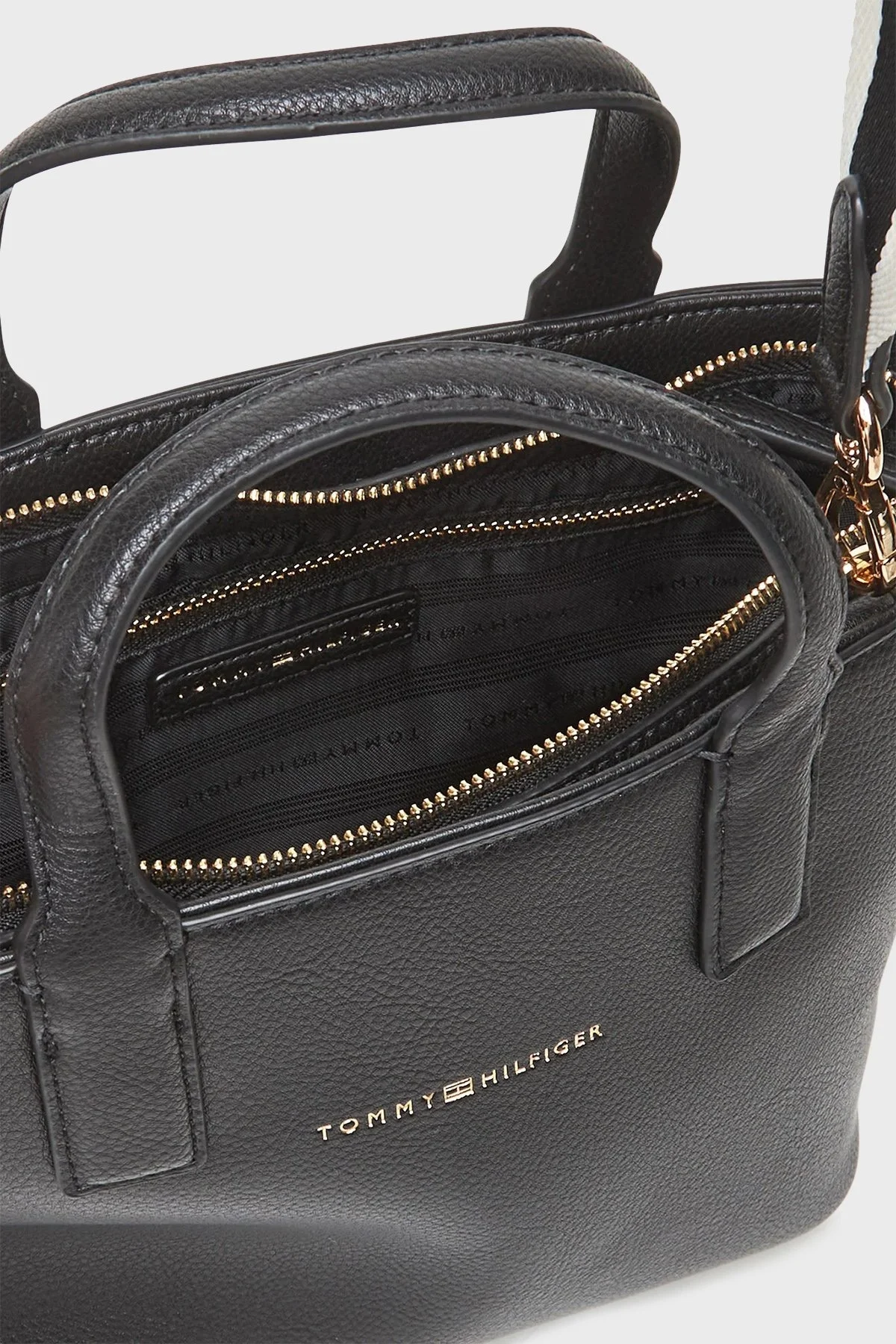Tommy Hilfiger Logolu Çıkarılabilir ve Ayarlanabilir Askılı Büyük Bayan Çanta AW0AW17448 BDS SİYAH - 5