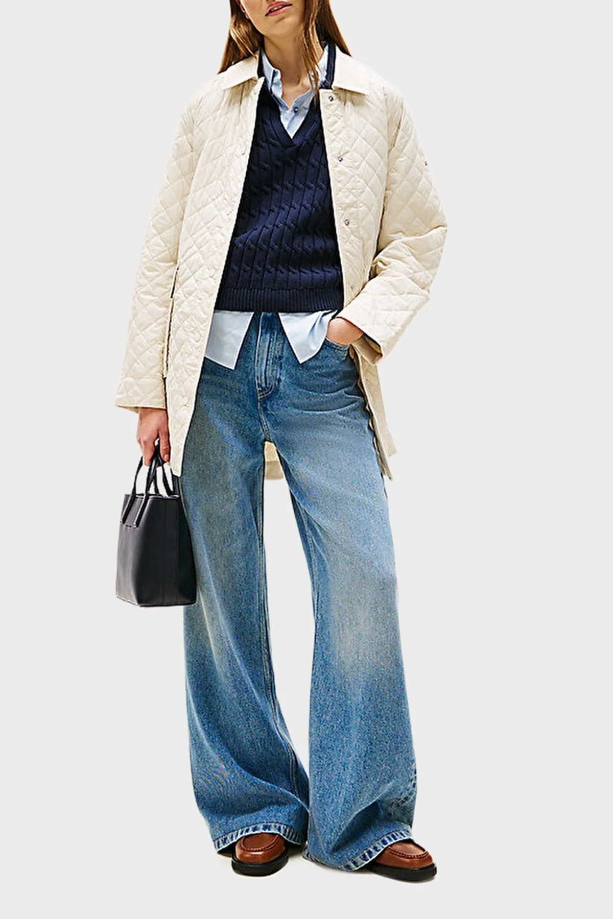 Tommy Hilfiger Logolu Çıkarılabilir ve Ayarlanabilir Askılı Büyük Bayan Çanta AW0AW17448 DW6 LACİVERT - 2