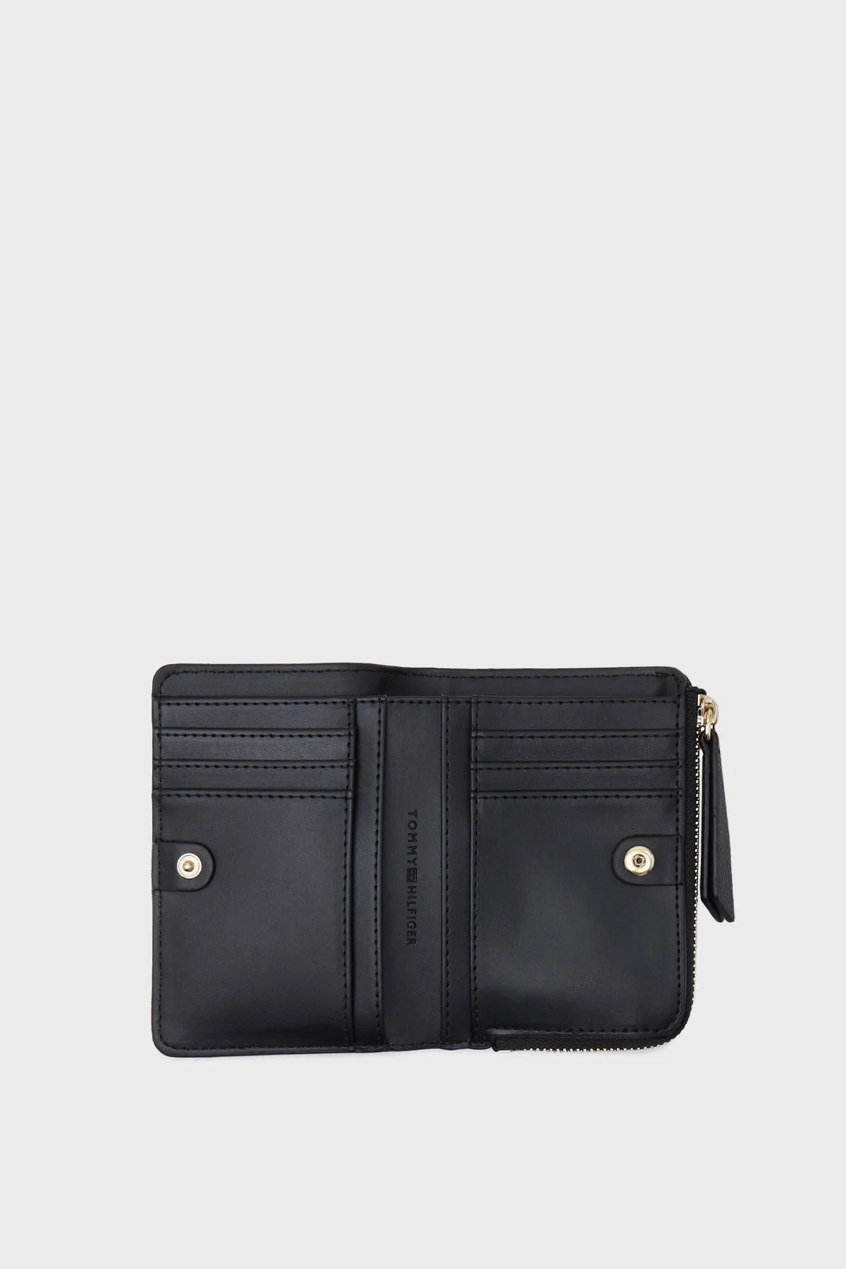 Tommy Hilfiger Logolu Çok Bölmeli Bayan Cüzdan AW0AW15750 BDS SİYAH - 3