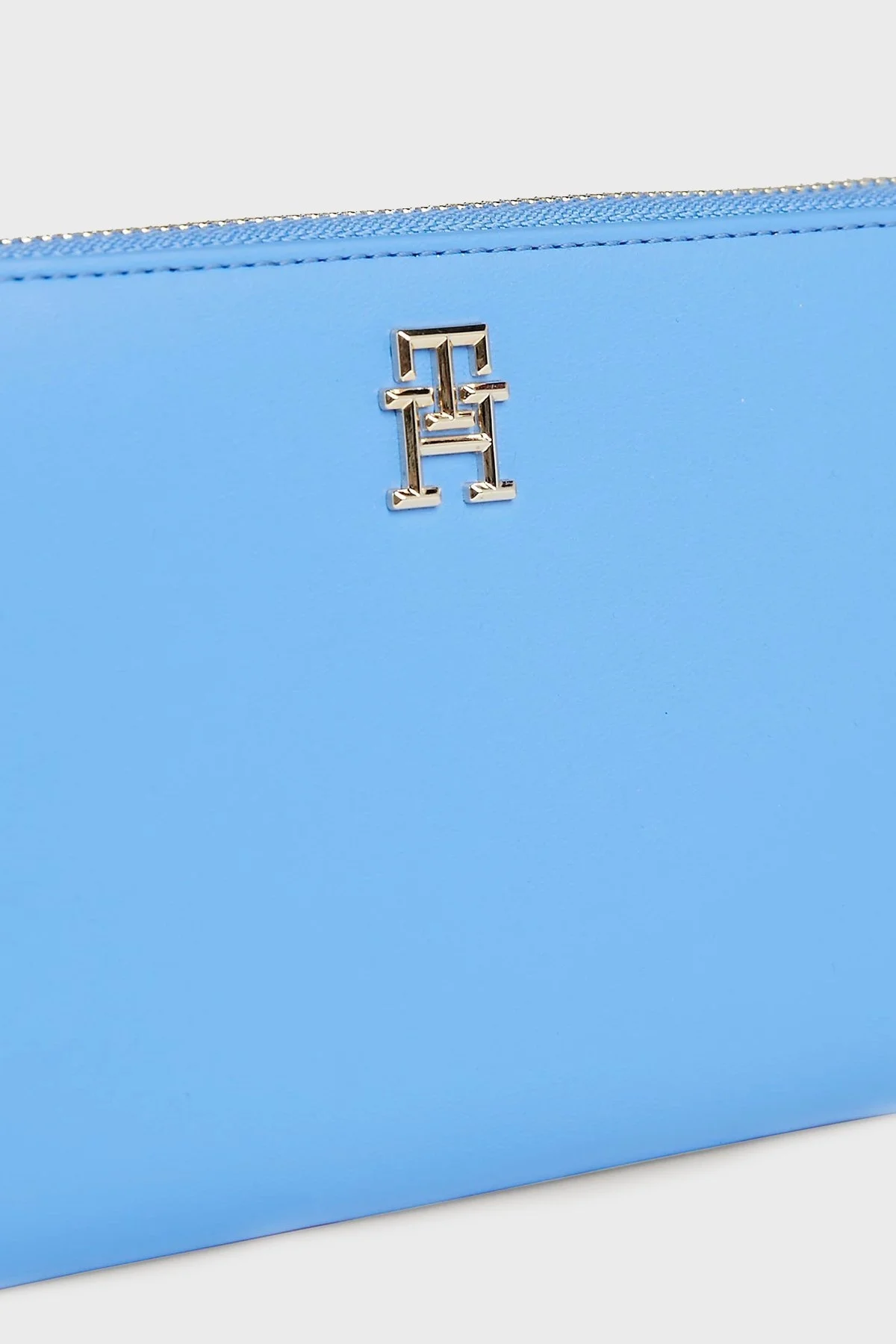 Tommy Hilfiger Logolu Çok Bölmeli Bayan Cüzdan AW0AW16009 C30 MAVİ - 3