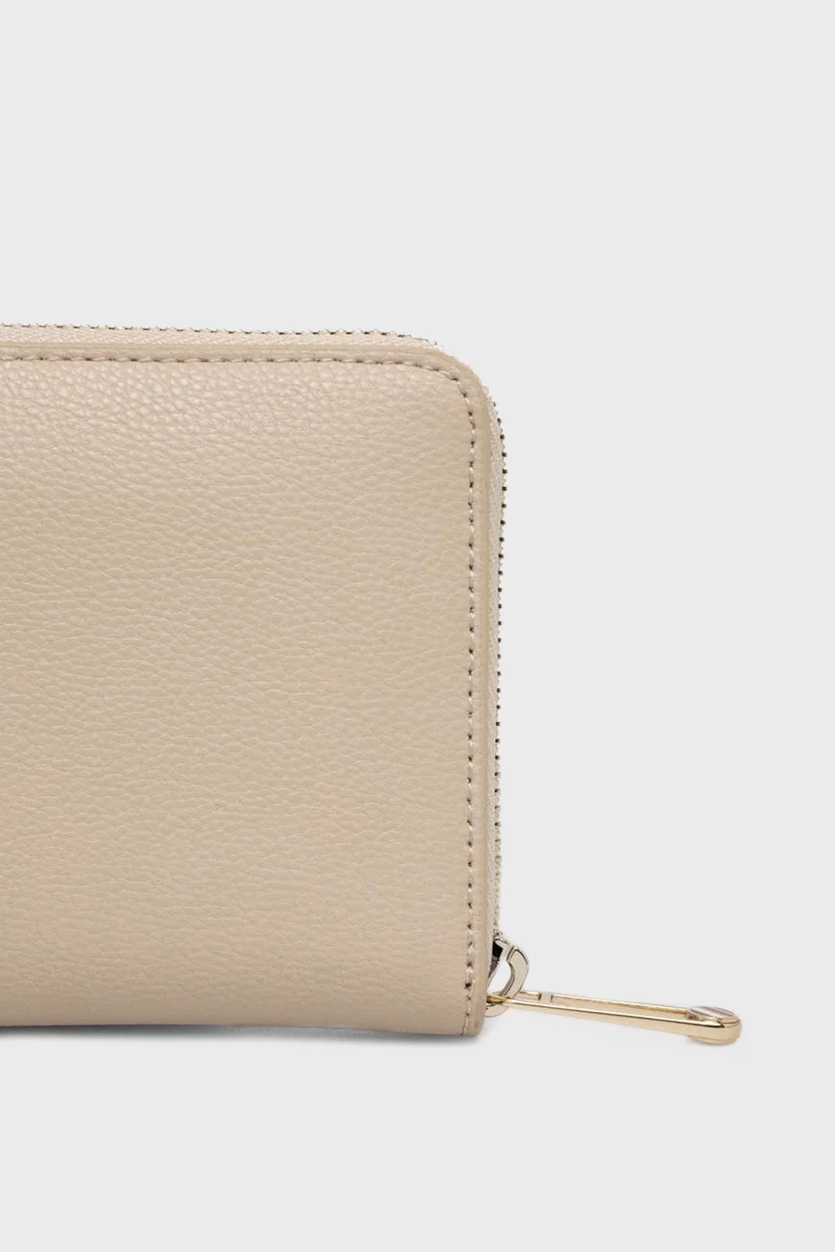 Tommy Hilfiger Logolu Çok Bölmeli Bayan Cüzdan AW0AW16091 AES BEJ - 8
