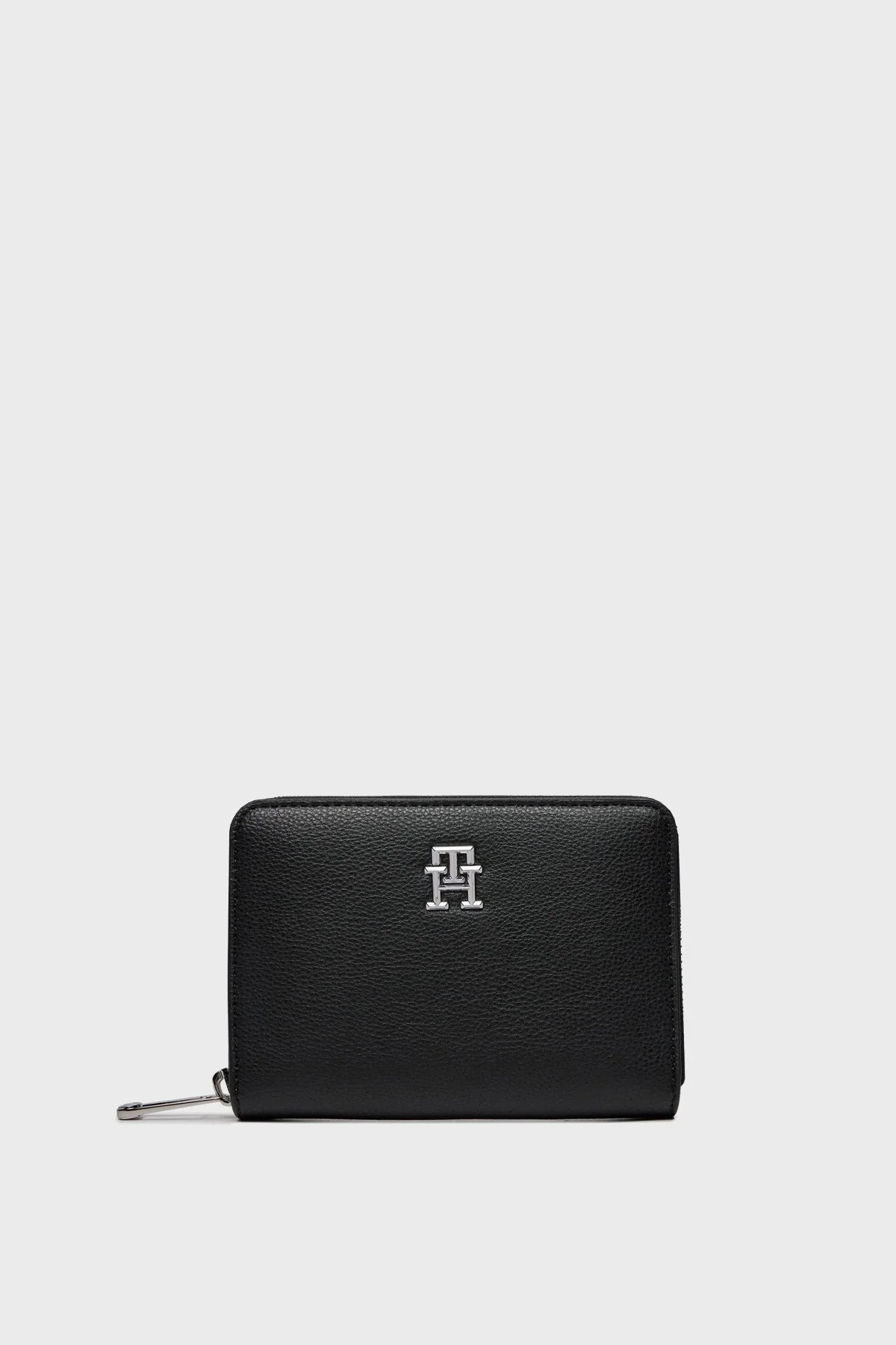 Tommy Hilfiger Logolu Çok Bölmeli Bayan Cüzdan AW0AW16091 BDS SİYAH - 1