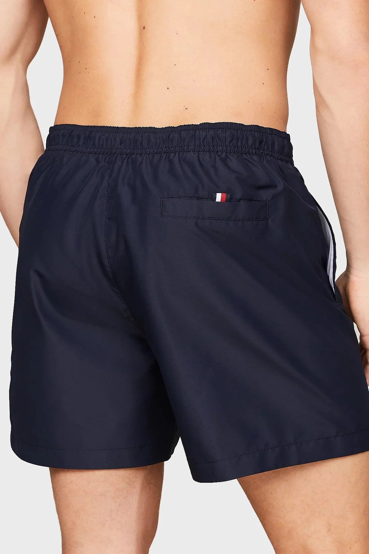 Tommy Hilfiger Logolu Deniz Şortu Belden Bağlamalı Cepli Erkek Mayo Short UM0UM03286 DW5 LACİVERT - 2