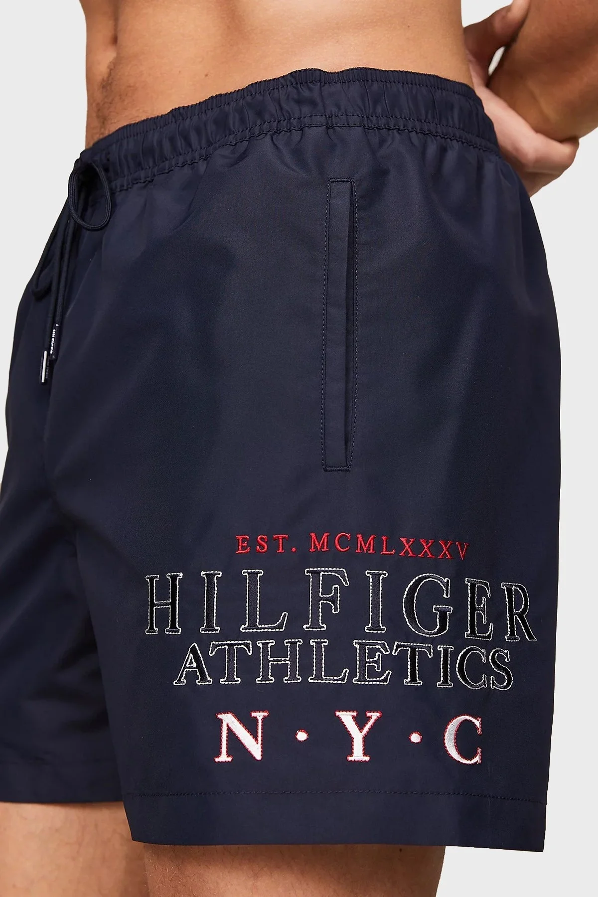 Tommy Hilfiger Logolu Deniz Şortu Belden Bağlamalı Cepli Erkek Mayo Short UM0UM03286 DW5 LACİVERT - 3