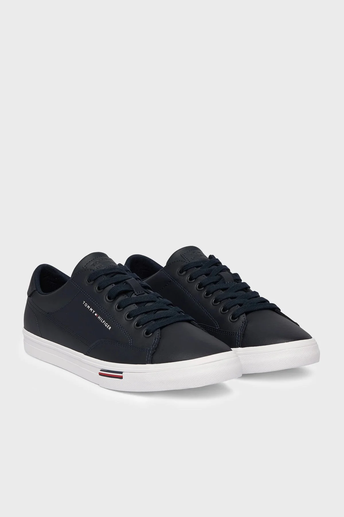 Tommy Hilfiger Logolu Deri Karışımlı Sneaker Erkek Ayakkabı FM0FM05814 DW5 LACİVERT - 2