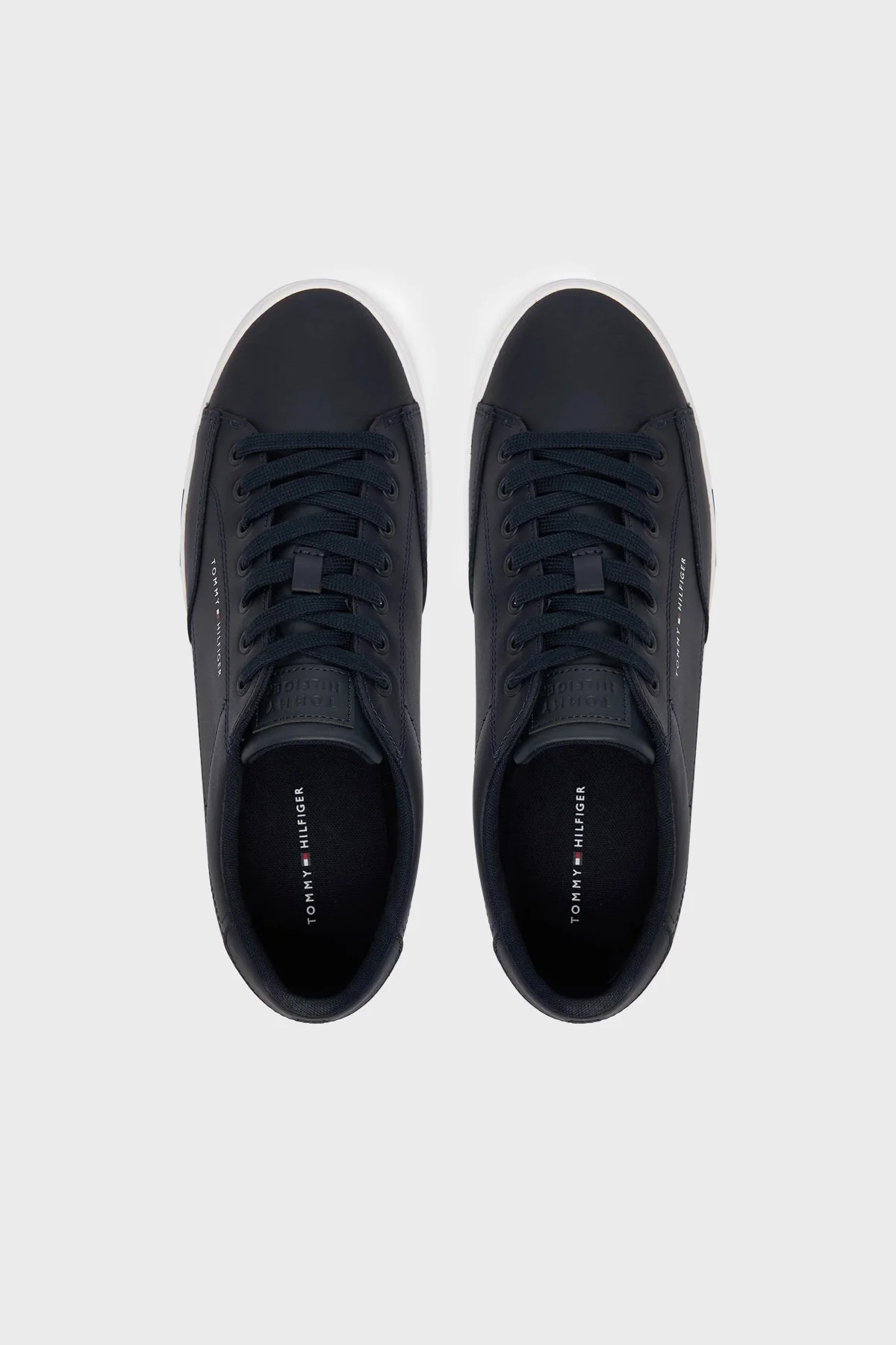Tommy Hilfiger Logolu Deri Karışımlı Sneaker Erkek Ayakkabı FM0FM05814 DW5 LACİVERT - 3