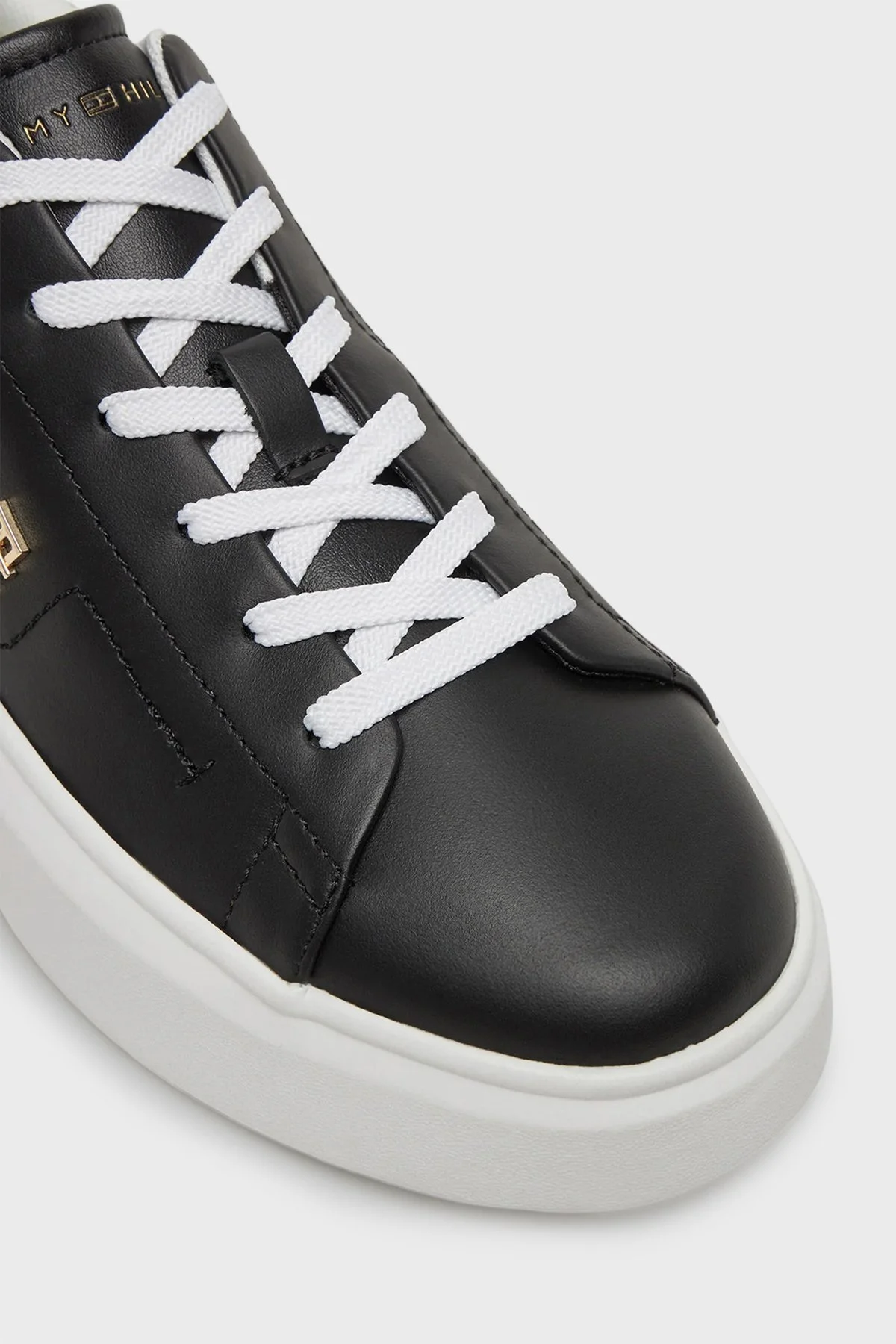 Tommy Hilfiger Logolu Deri Sneaker Bayan Ayakkabı FW0FW08631 BDS SİYAH - 11