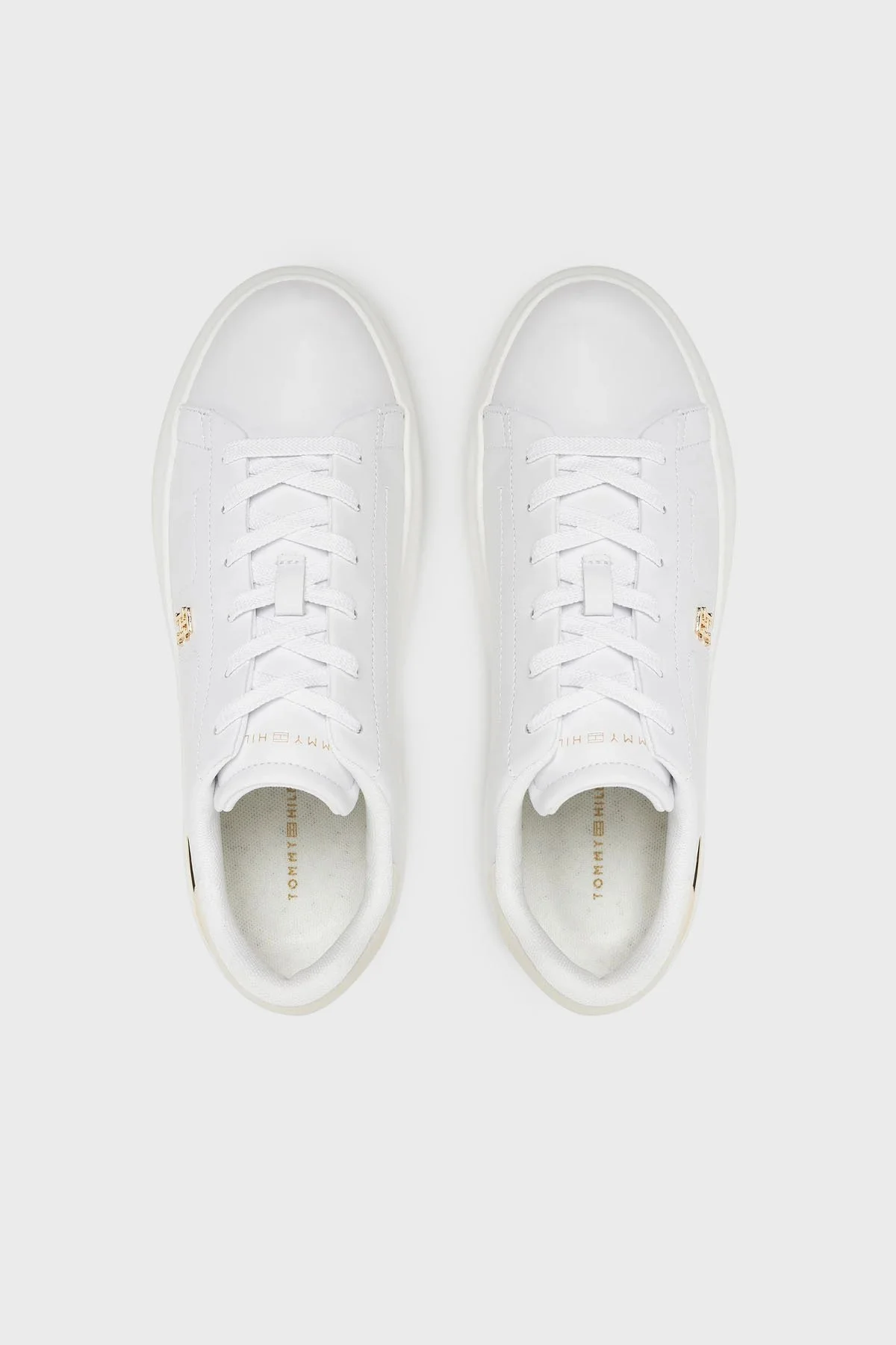 Tommy Hilfiger Logolu Deri Sneaker Bayan Ayakkabı FW0FW08631 YBS BEYAZ - 10