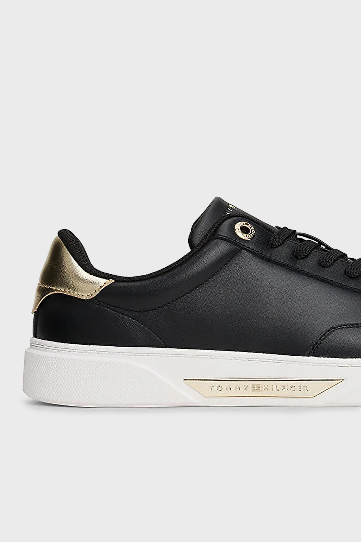 Tommy Hilfiger Logolu Deri Sneaker Kadın Ayakkabı FW0FW08682 BDS SİYAH - 4