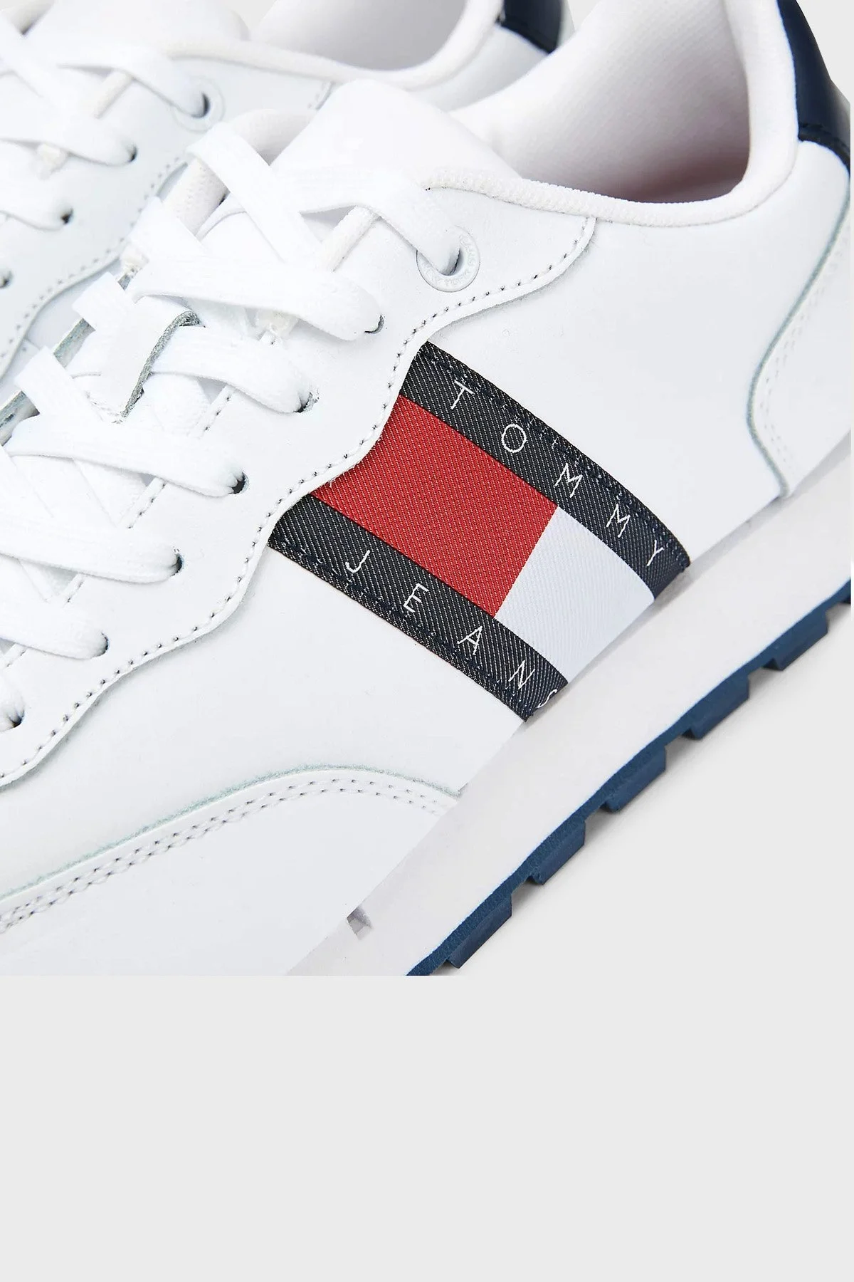 Tommy Hilfiger Logolu Deri Sneaker Erkek Ayakkabı EM0EM00898 YBR BEYAZ - 3