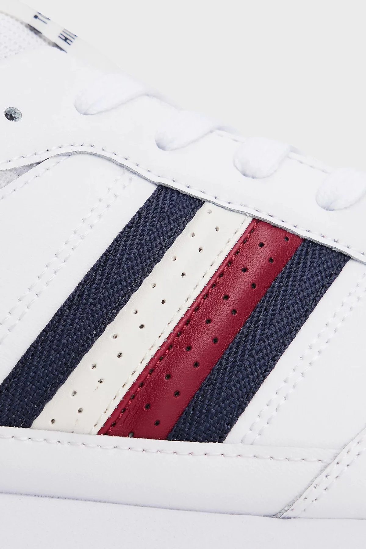 Tommy Hilfiger Logolu Deri Sneaker Erkek Ayakkabı FM0FM05637 YBS BEYAZ - 6