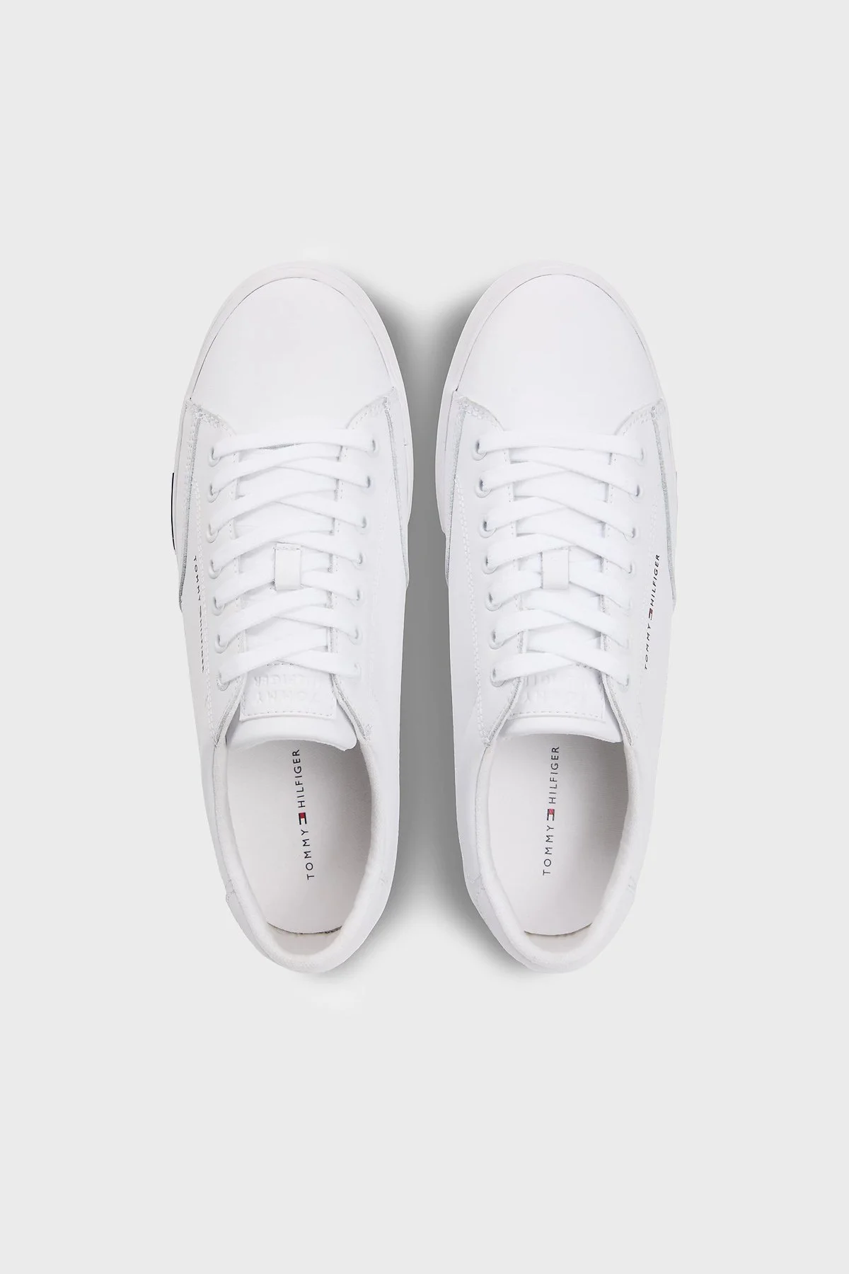 Tommy Hilfiger Logolu Deri Sneaker Erkek Ayakkabı FM0FM05814 YBS BEYAZ - 3