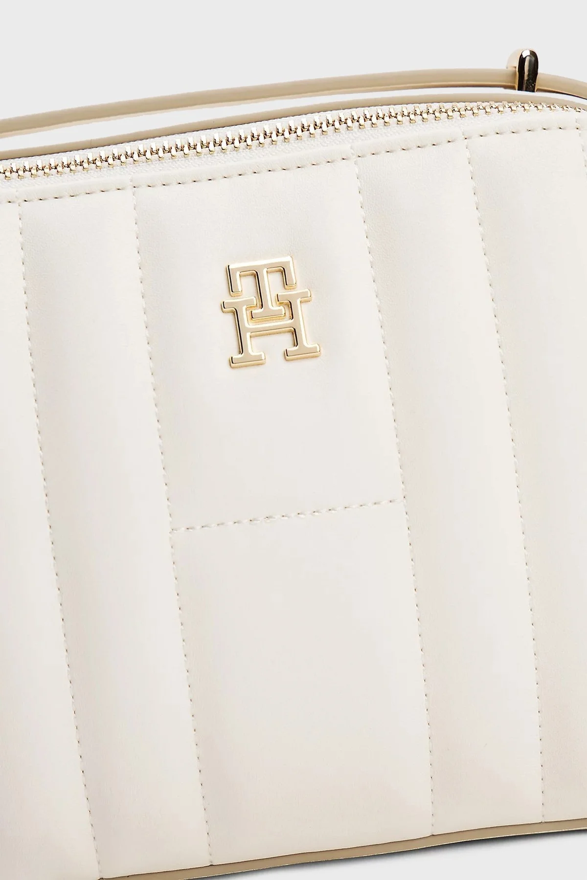 Tommy Hilfiger Logolu Dikiş Detaylı Ayarlanabilir Askılı Bayan Çanta AW0AW17453 Z00 AÇIK BEJ - 5