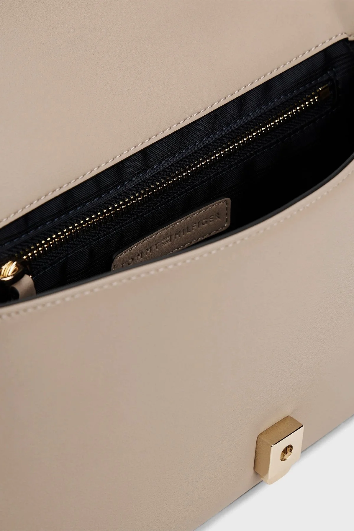 Tommy Hilfiger Logolu Dikiş Detaylı Çıkarılabilir Askılı Bayan Çanta AW0AW17454 AFE BEJ - 4