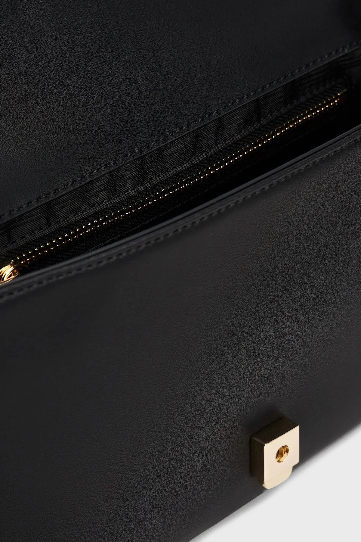 Tommy Hilfiger Logolu Dikiş Detaylı Çıkarılabilir Askılı Bayan Çanta AW0AW17454 BDS SİYAH - 3