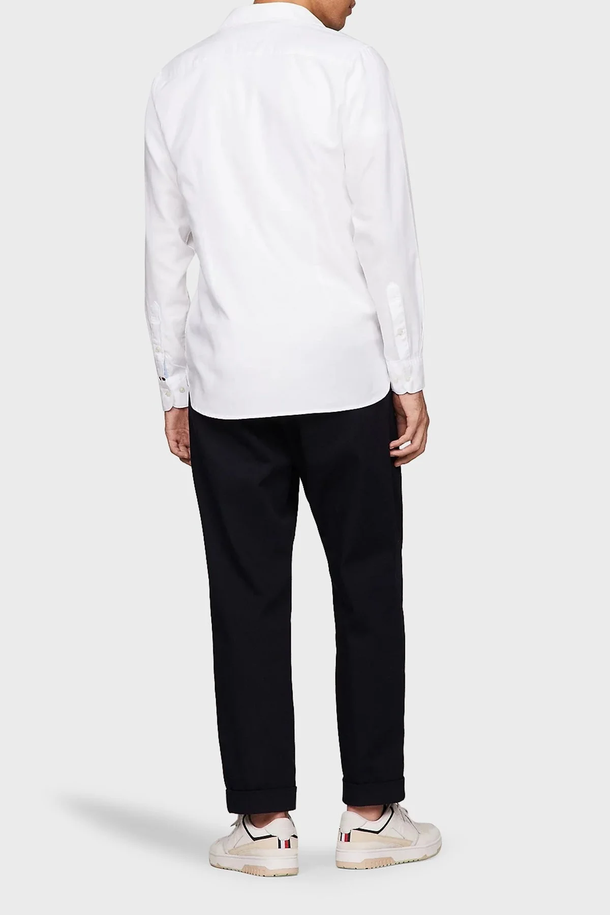 Tommy Hilfiger Logolu Düğmeli Yaka % 100 Pamuk Slim Fit Erkek Gömlek MW0MW33782 YCF BEYAZ - 4