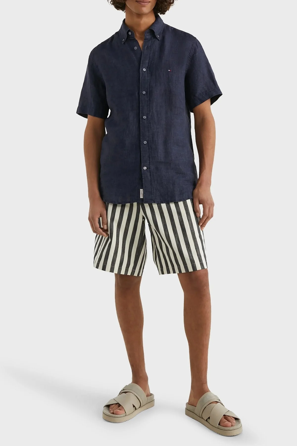 Tommy Hilfiger Logolu Düğmeli Yaka Kısa Kollu Regular Fit % 100 Keten Erkek Gömlek MW0MW30916 DW5 LACİVERT - 4