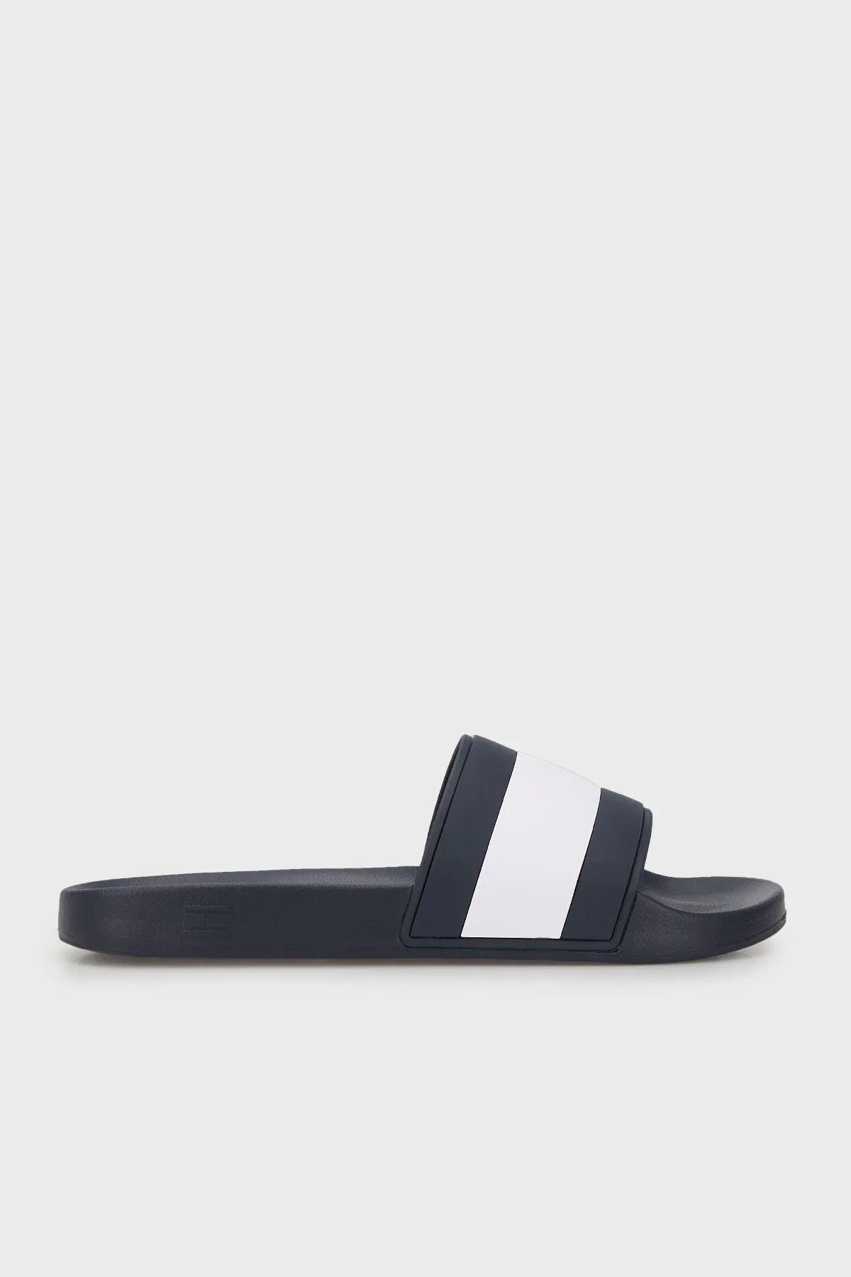 Tommy Hilfiger Logolu Düz Erkek Terlik FM0FM04236 DW5 LACİVERT - 1