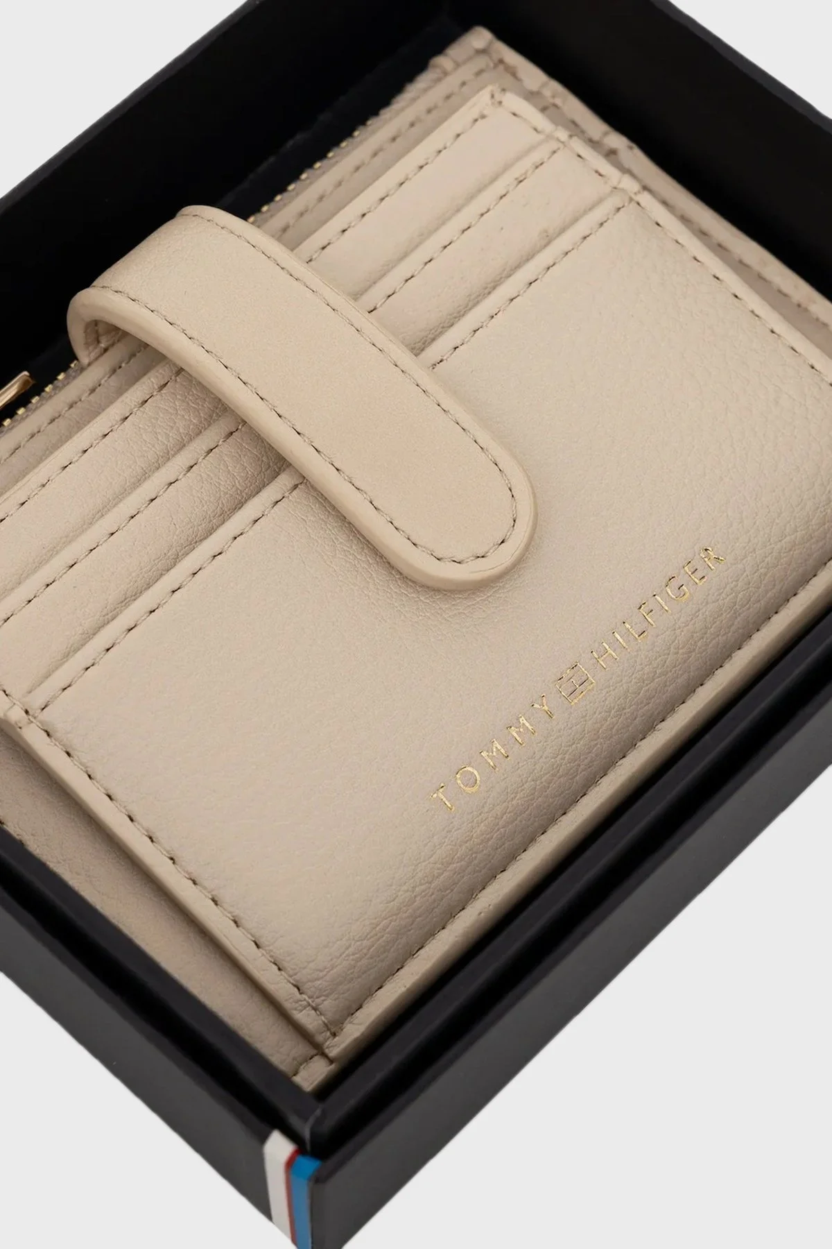 Tommy Hilfiger Logolu Fermuar ve Çıtçıt Düğmeli Bayan Kartlık AW0AW18027 ACI BEJ - 4