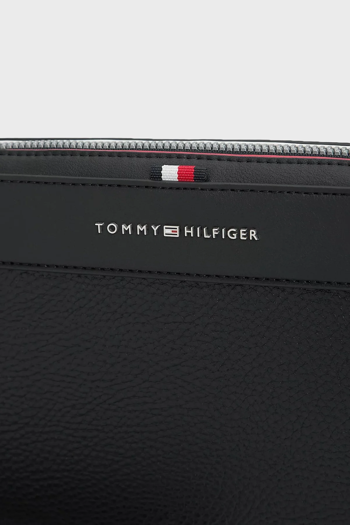 Tommy Hilfiger Logolu Fermuarlı Aksesuar Erkek Çanta AM0AM14822 BDS Siyah - 3