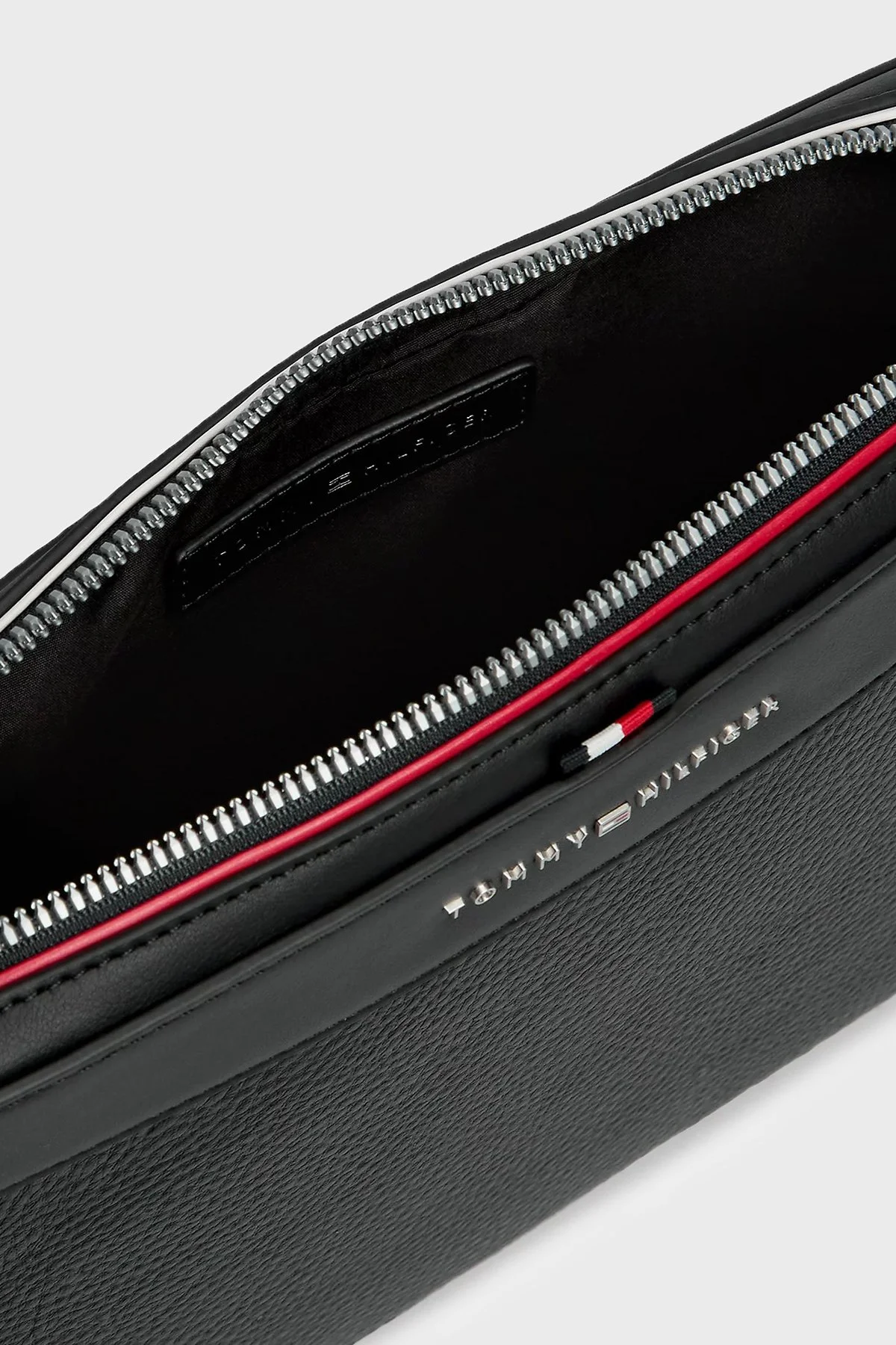 Tommy Hilfiger Logolu Fermuarlı Aksesuar Erkek Çanta AM0AM14822 BDS Siyah - 4