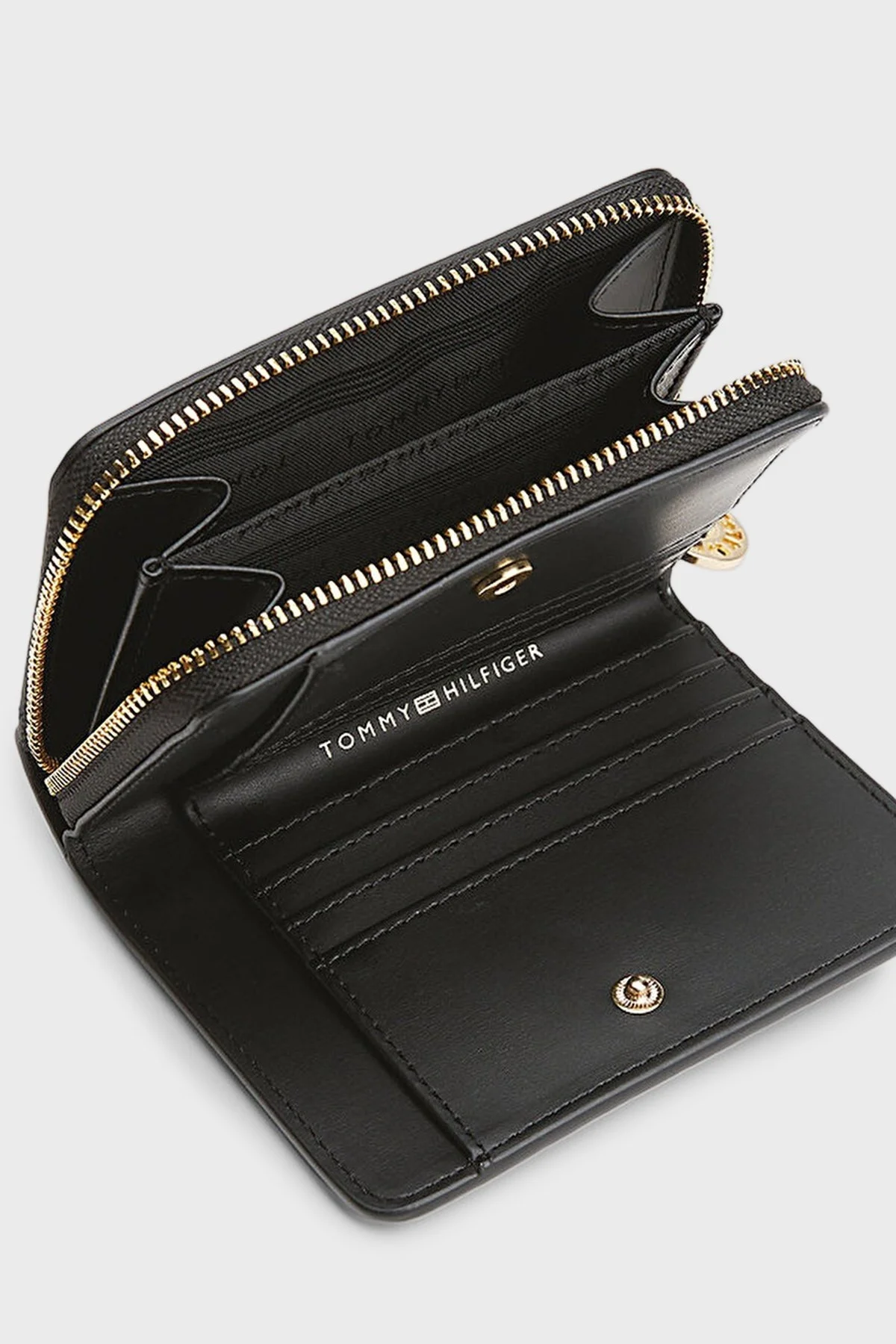 Tommy Hilfiger Logolu Fermuarlı Bayan Cüzdan AW0AW17473 BDS SİYAH - 4