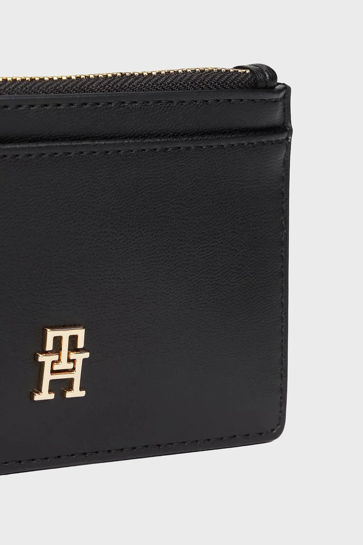 Tommy Hilfiger Logolu Fermuarlı Kadın Kartlık AW0AW17735 BDS SİYAH - 4