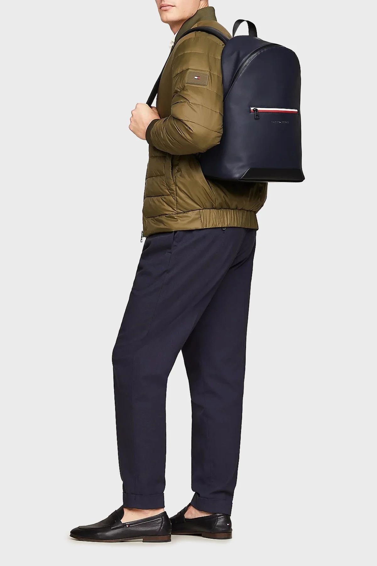 Tommy Hilfiger Logolu Fermuarlı Erkek Sırt Çantası AM0AM12200 DW6 LACİVERT - 2