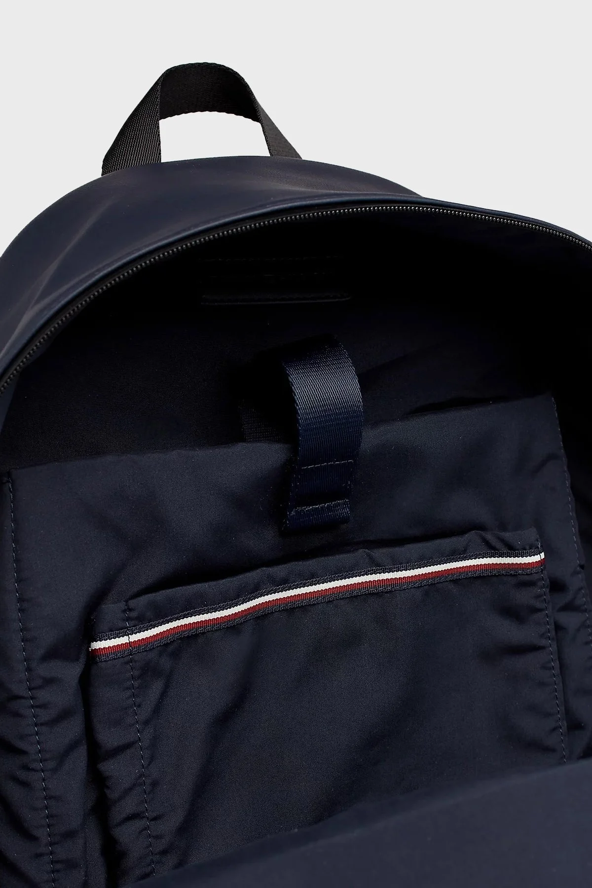 Tommy Hilfiger Logolu Fermuarlı Erkek Sırt Çantası AM0AM12200 DW6 LACİVERT - 5