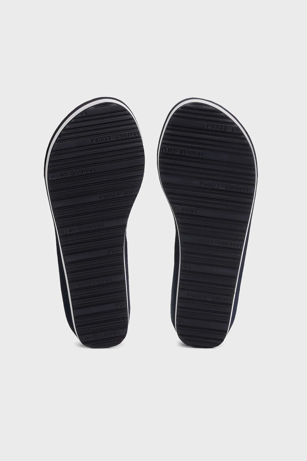 Tommy Hilfiger Logolu Kalın Taban Parmak Arası Bayan Terlik FW0FW08521 DW6 LACİVERT - 7