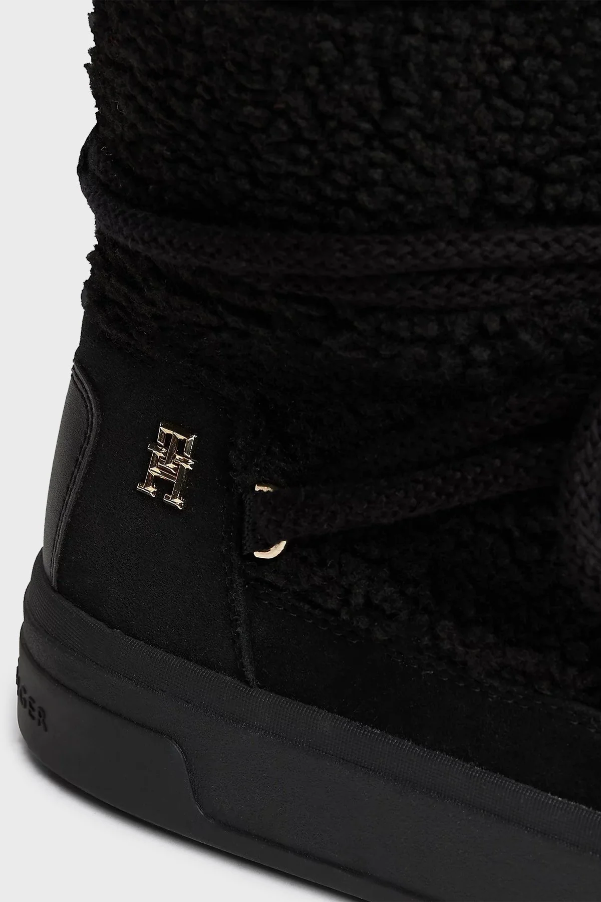 Tommy Hilfiger Logolu Kalın Tabanlı Bağcıklı Bayan Kar Botu FW0FW08252 BDS SİYAH - 6