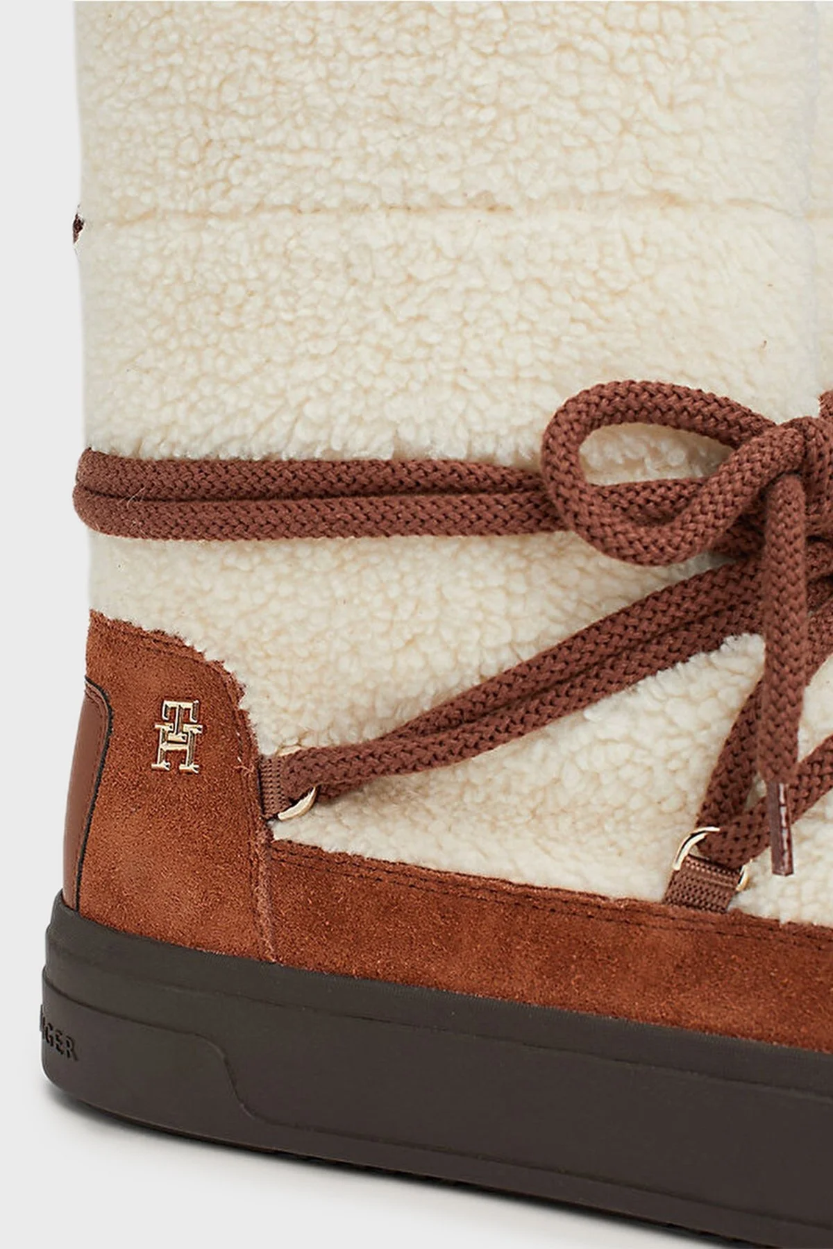 Tommy Hilfiger Logolu Kalın Tabanlı Bağcıklı Bayan Kar Botu FW0FW08252 GPK KREM-KAHVE - 13