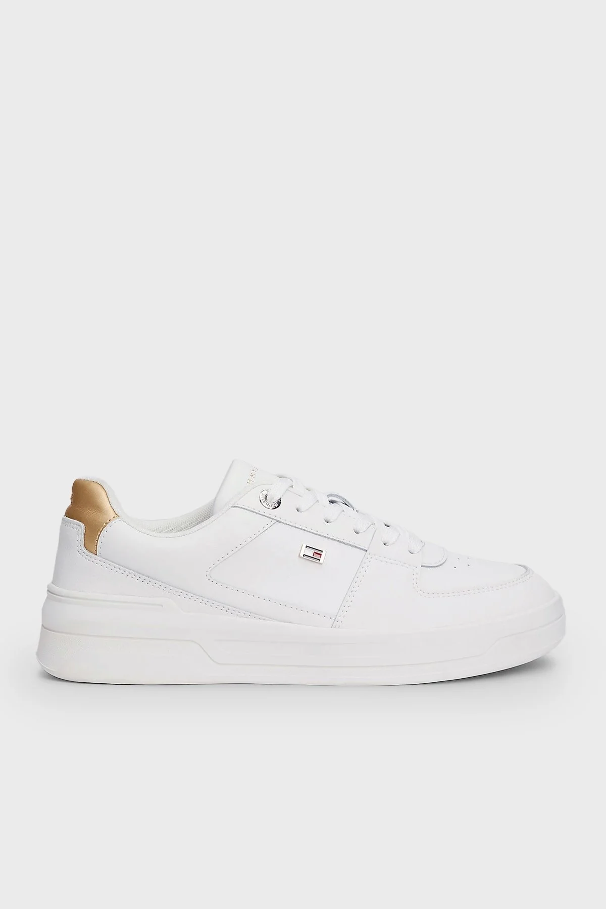 Tommy Hilfiger Logolu Kalın Tabanlı Deri Sneaker Bayan Ayakkabı FW0FW08076 YBL BEYAZ - 1
