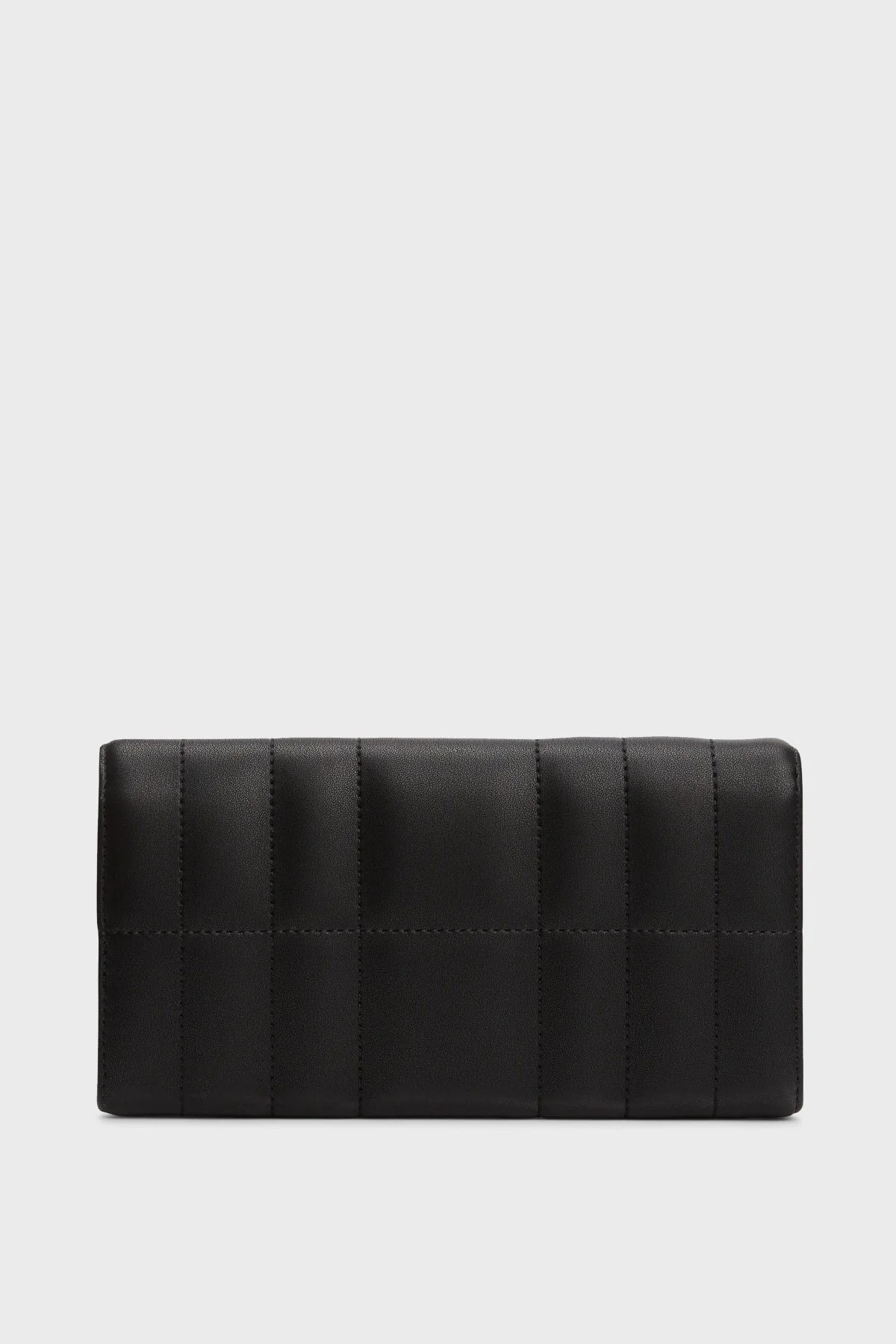 Tommy Hilfiger Logolu Kapaklı Portföy Bayan Cüzdan AW0AW17475 BDS SİYAH - 2