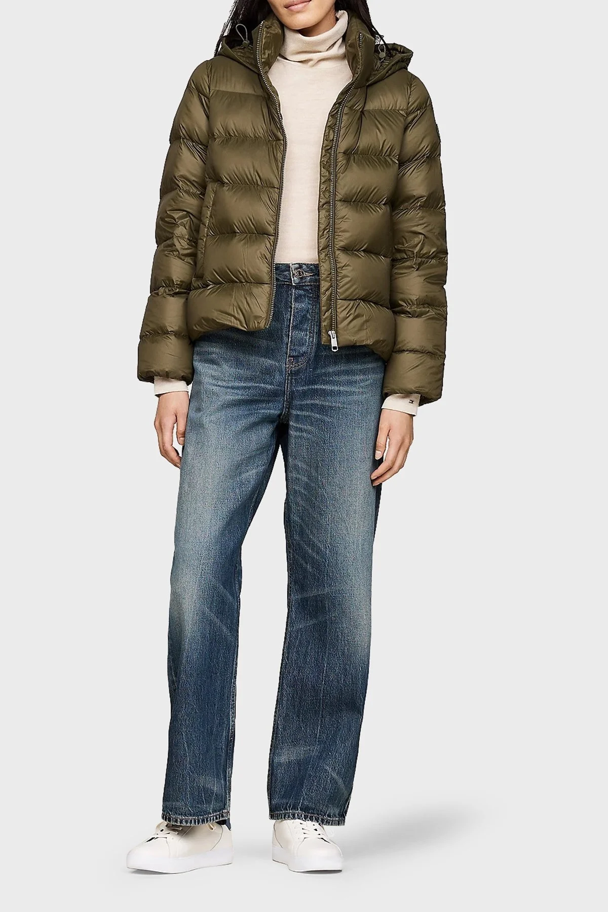 Tommy Hilfiger Logolu Kuş Tüyü Dolgulu Regular Fit Kapüşonlu Şişme Bayan Mont WW0WW43581 RBN KOYU HAKİ - 3