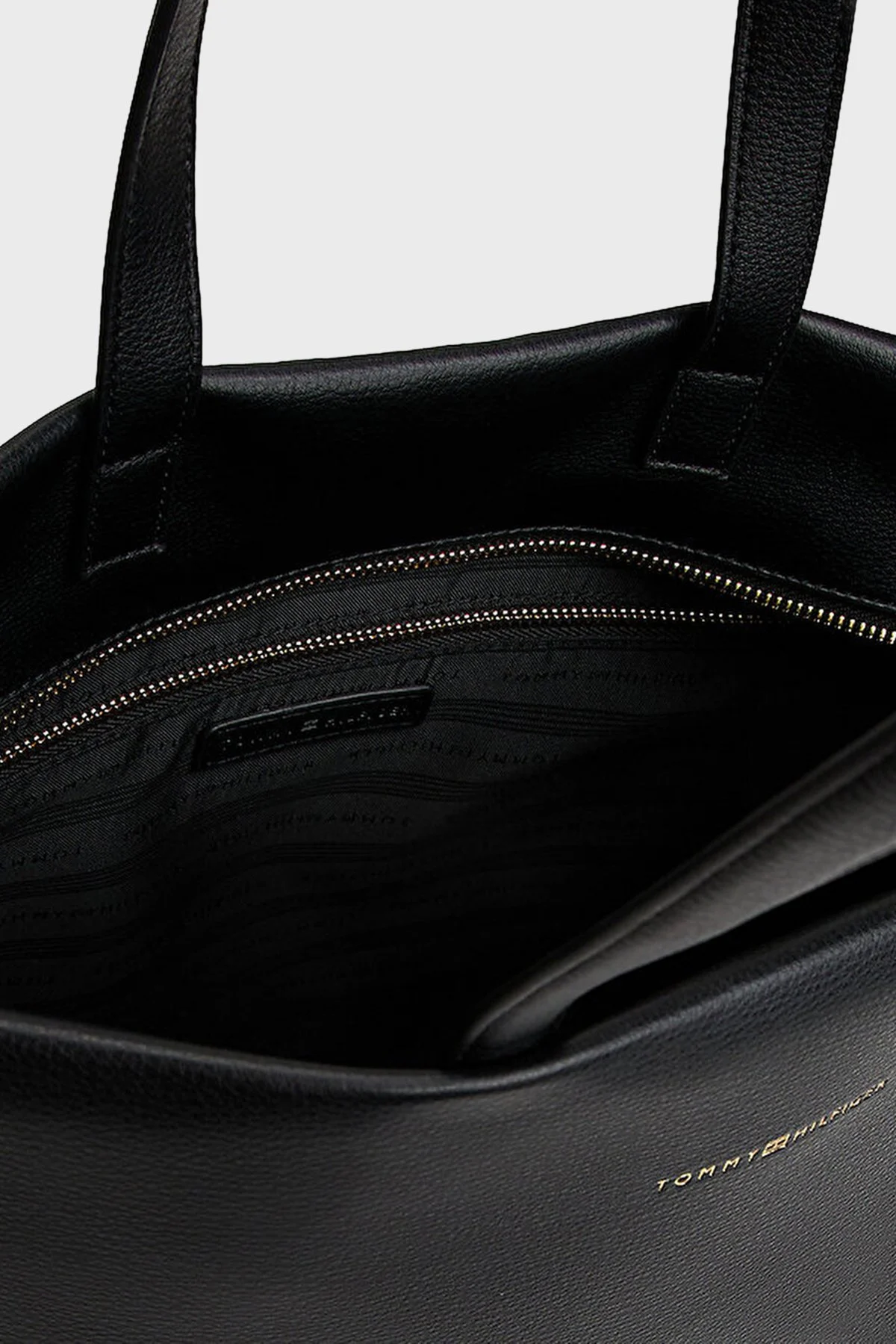 Tommy Hilfiger Logolu Omuz Askılı Bayan Çanta AW0AW17693 BDS SİYAH - 4