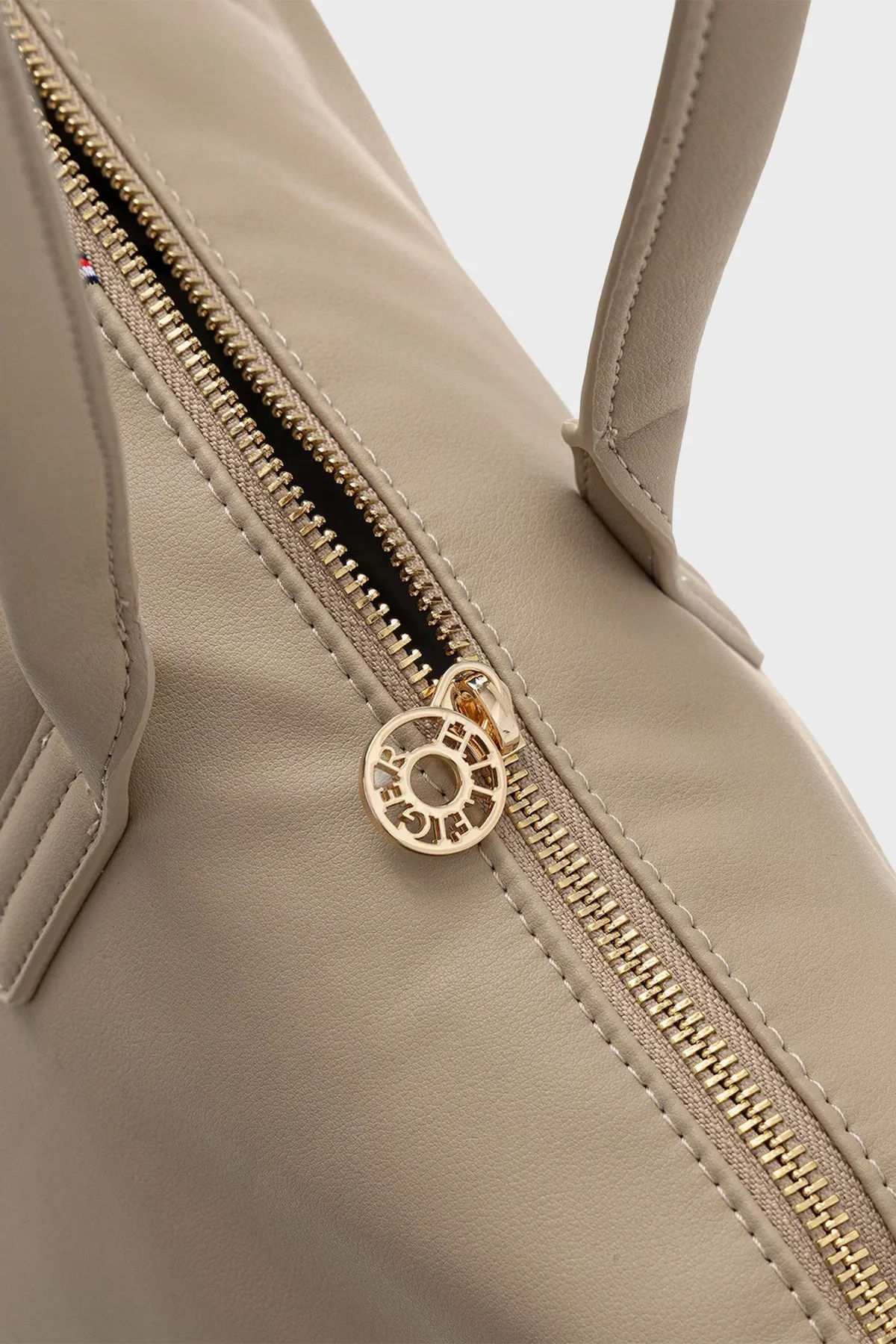 Tommy Hilfiger Logolu Omuz Askılı Bayan Çanta AW0AW17999 0F4 BEJ - 5